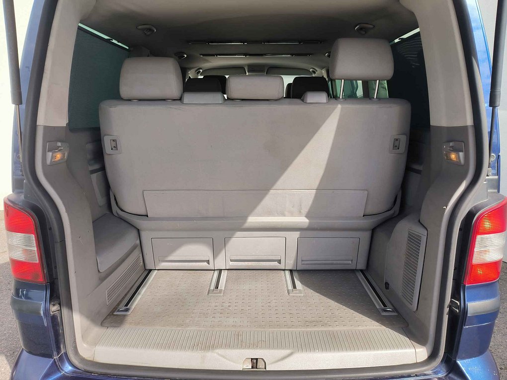 Volkswagen Multivan 2.5 TDi 