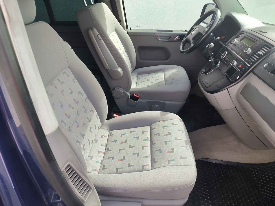 Volkswagen Multivan 2.5 TDi 