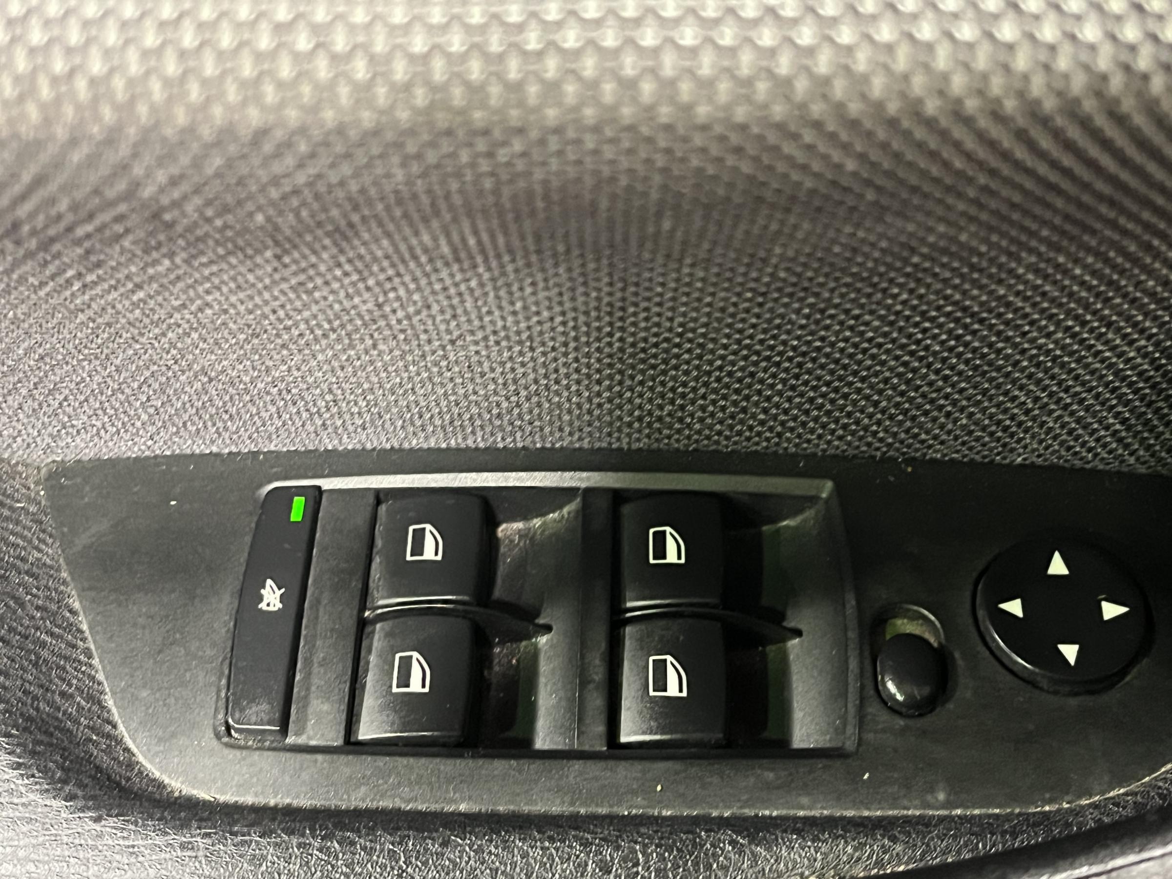 BMW X1, 2010 - pohled č. 12