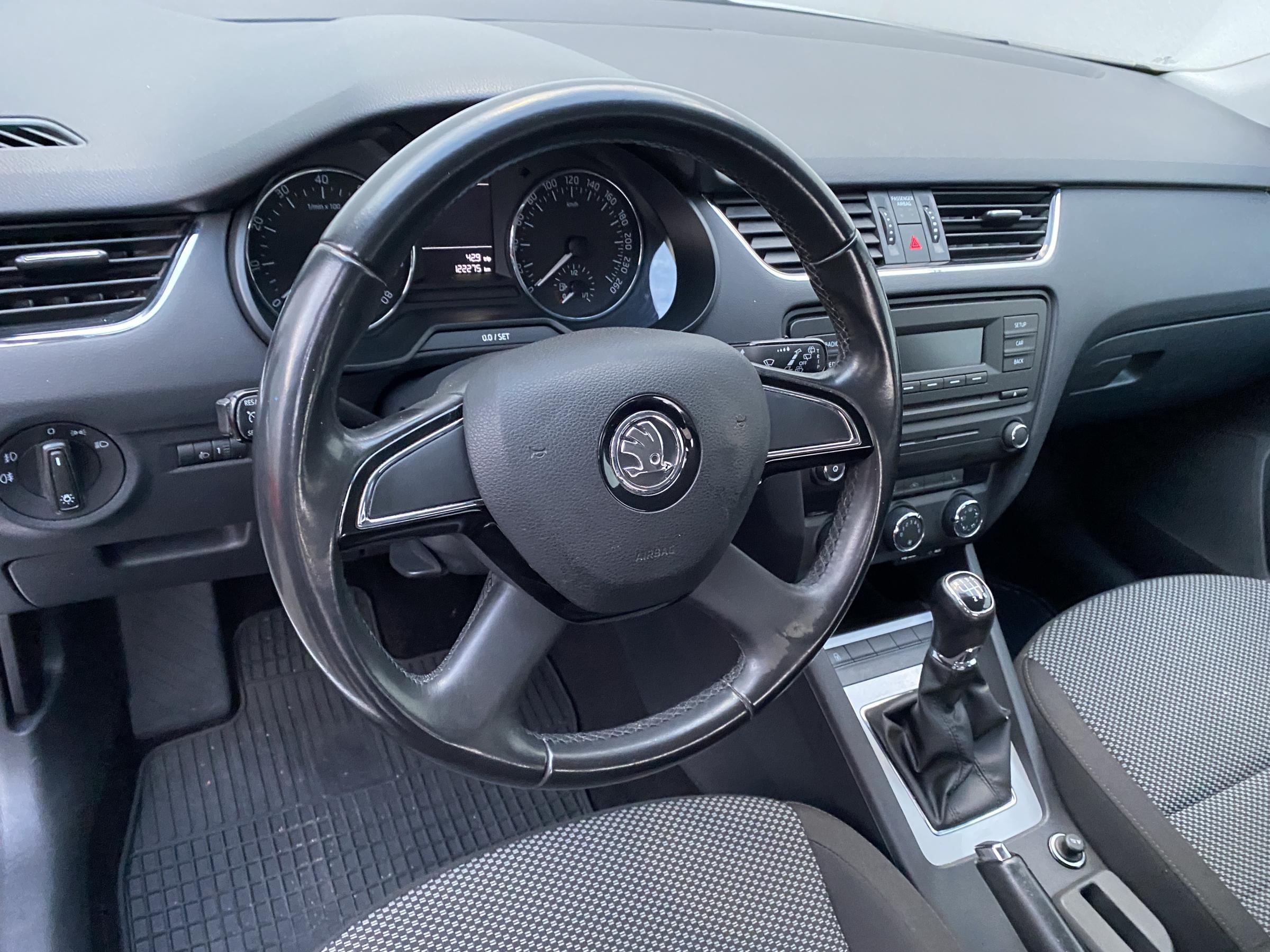 Škoda Octavia III, 2013 - pohled č. 12