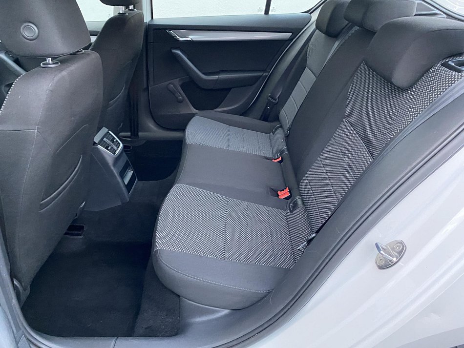 Škoda Octavia III 1.4 TSI Ambition