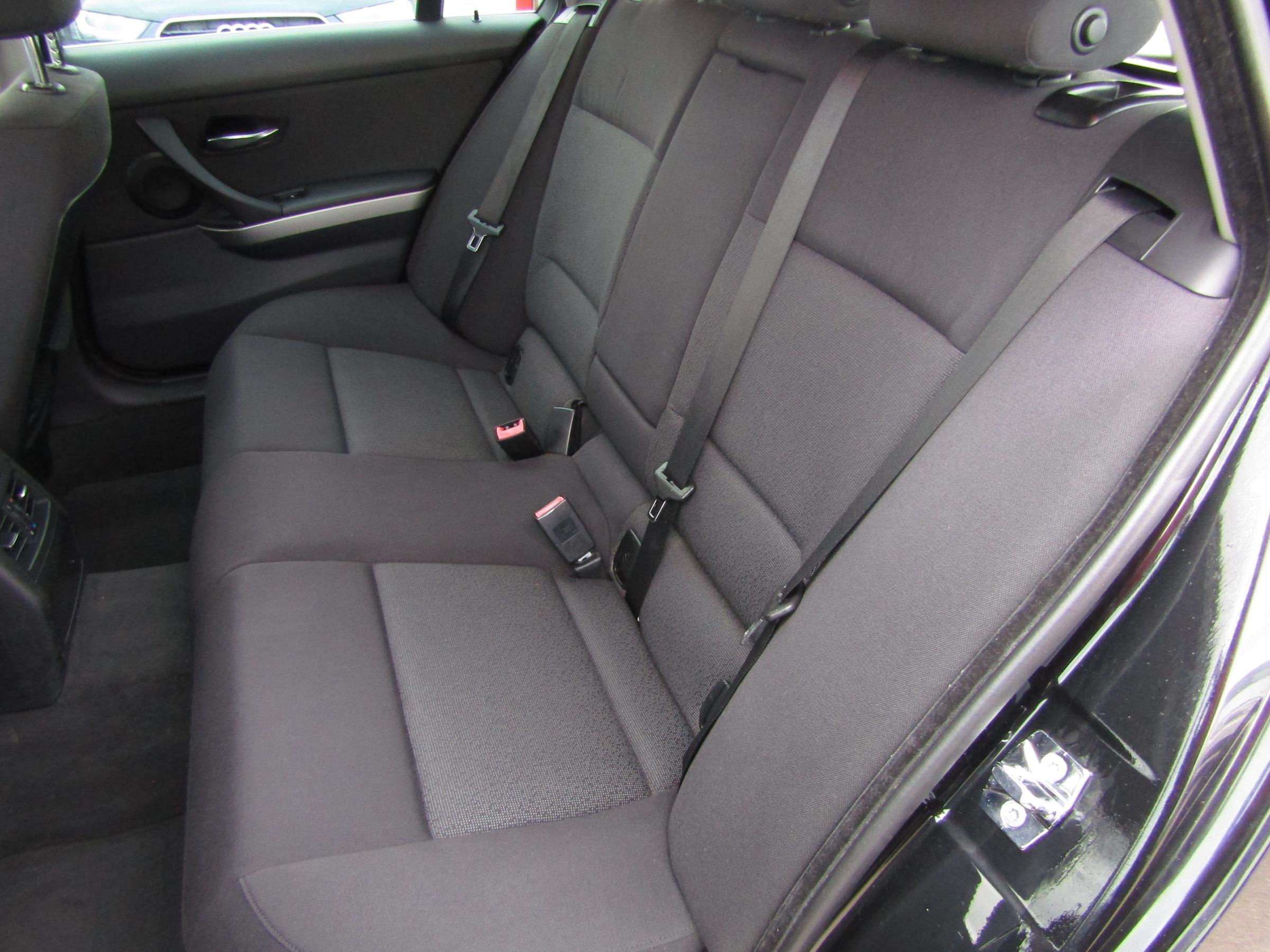 BMW Řada 3, 2007 - pohled č. 10