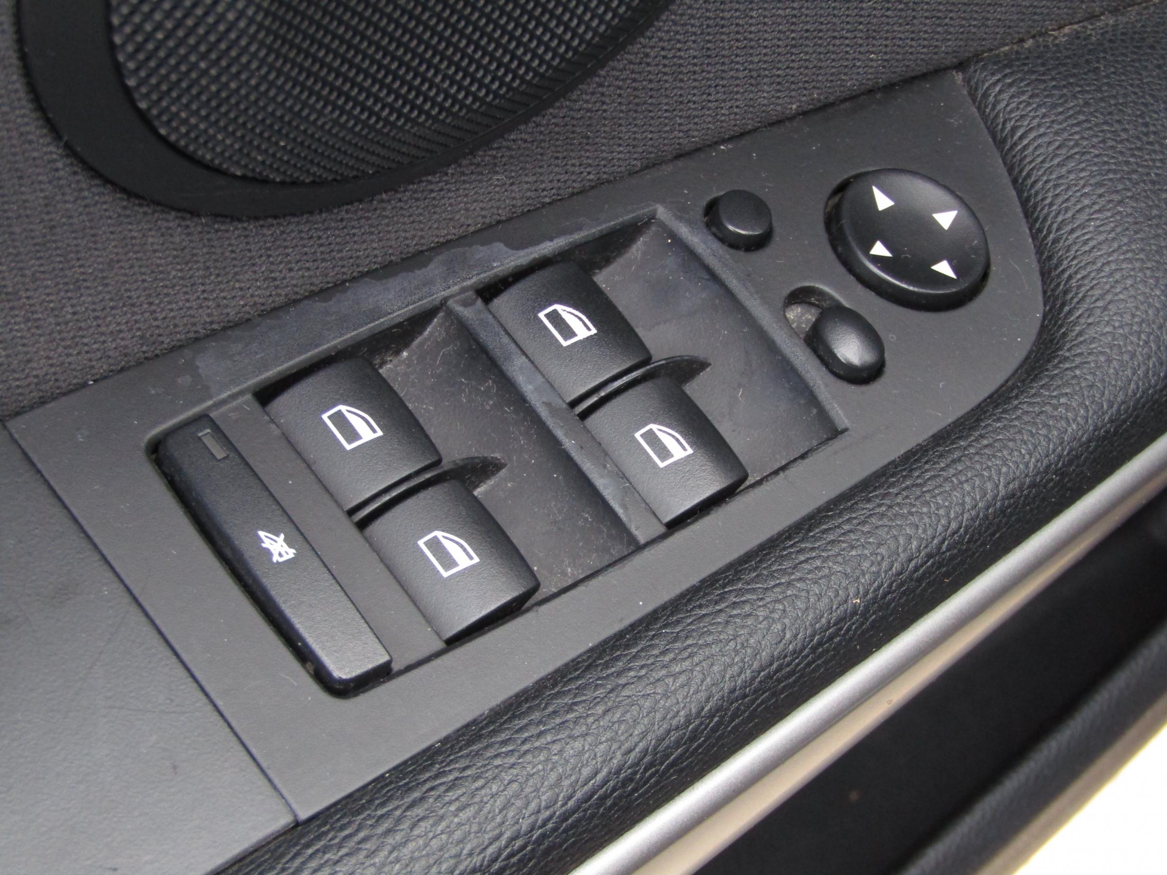 BMW Řada 3, 2007 - pohled č. 11