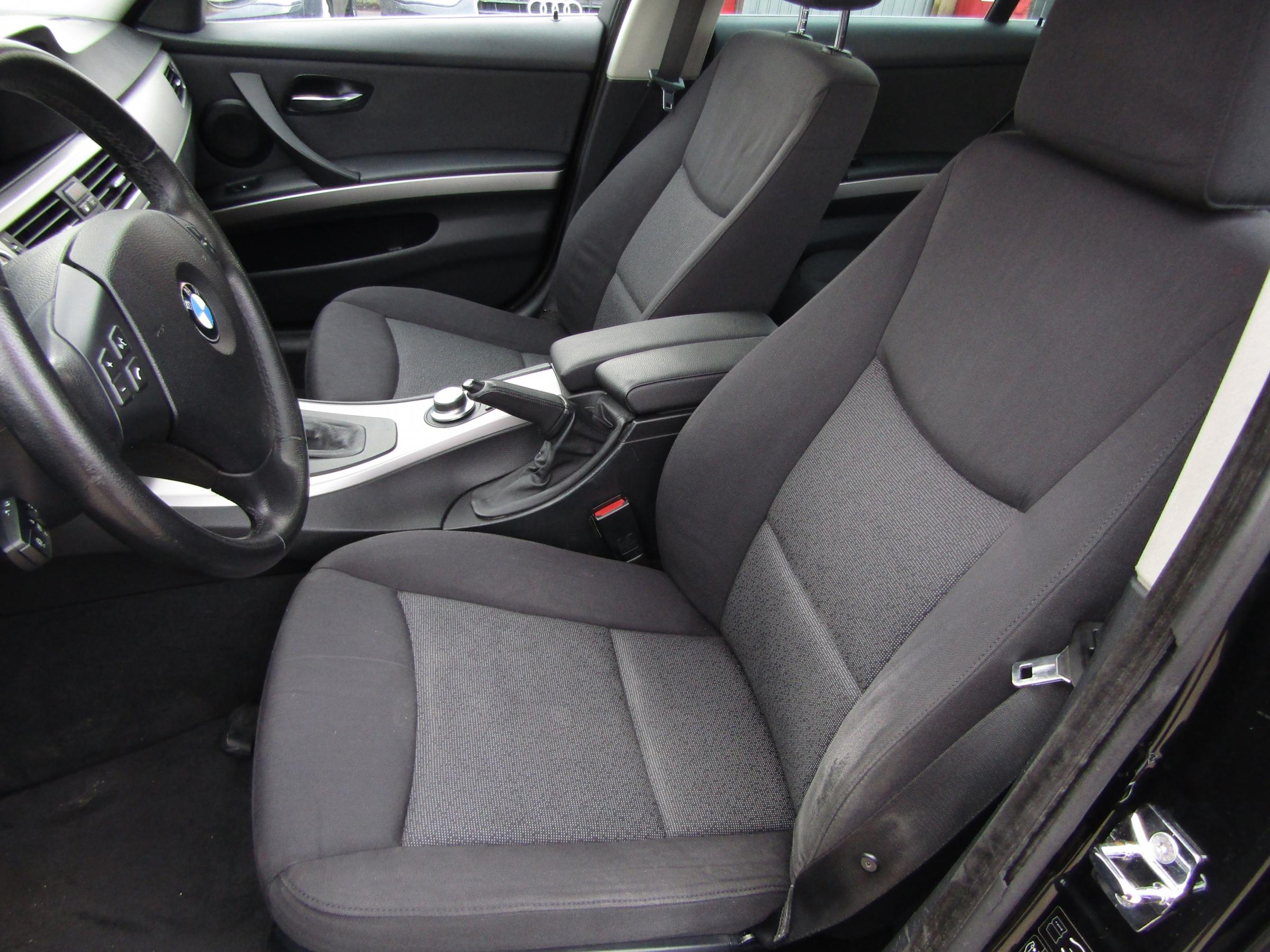 BMW Řada 3, 2007 - pohled č. 9