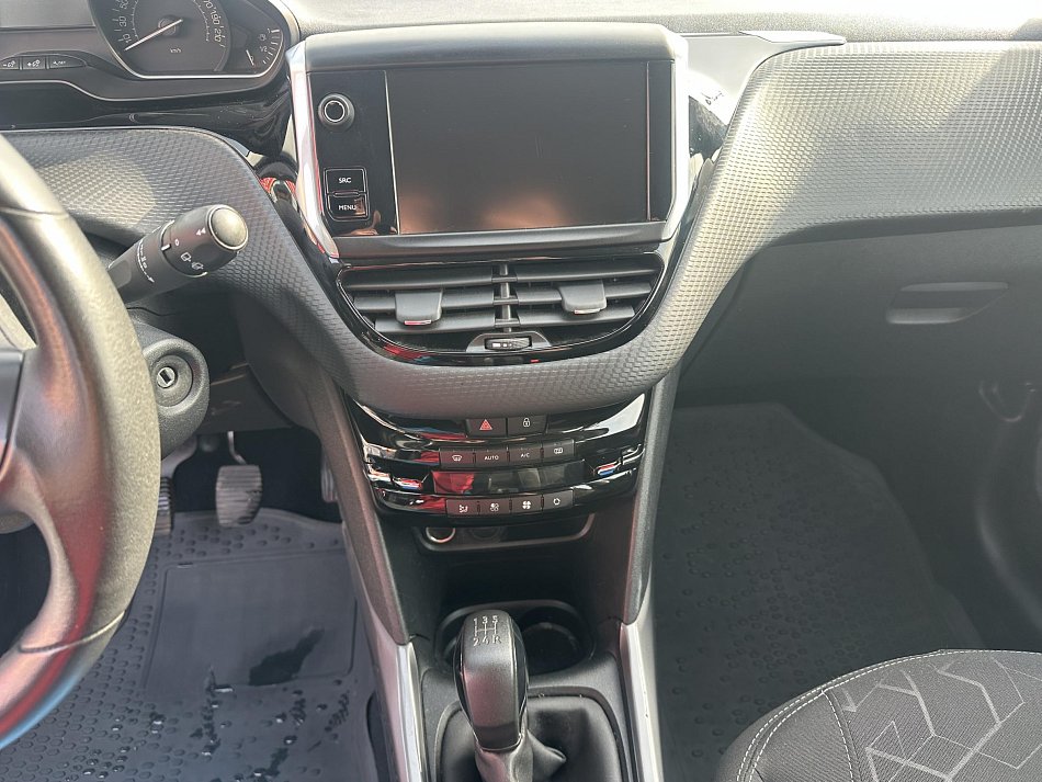 Peugeot 2008 1.2PT 