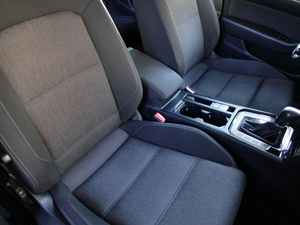 Volkswagen Passat 2.0 TDi 