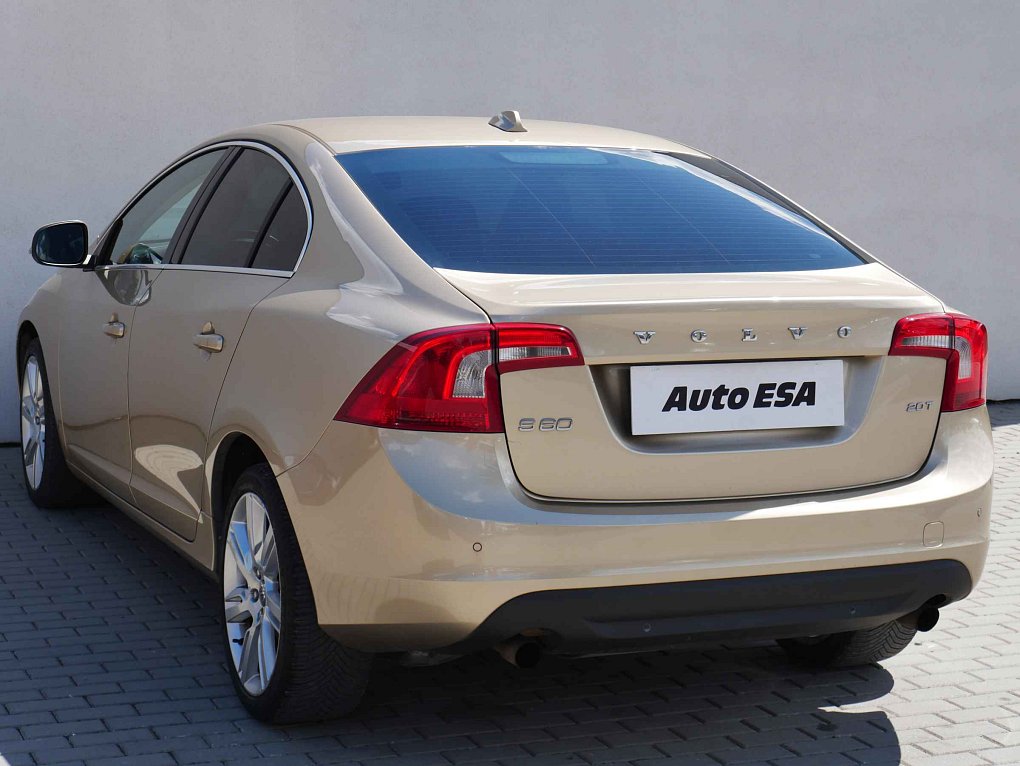 Volvo S60 2.0T 