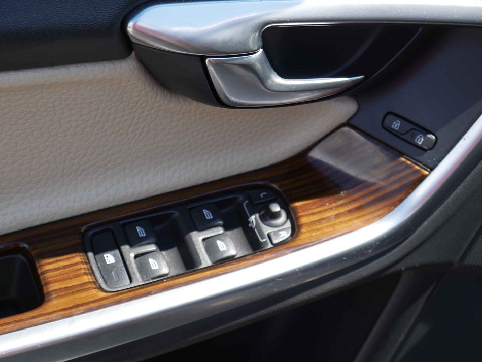 Volvo S60 2.0T 