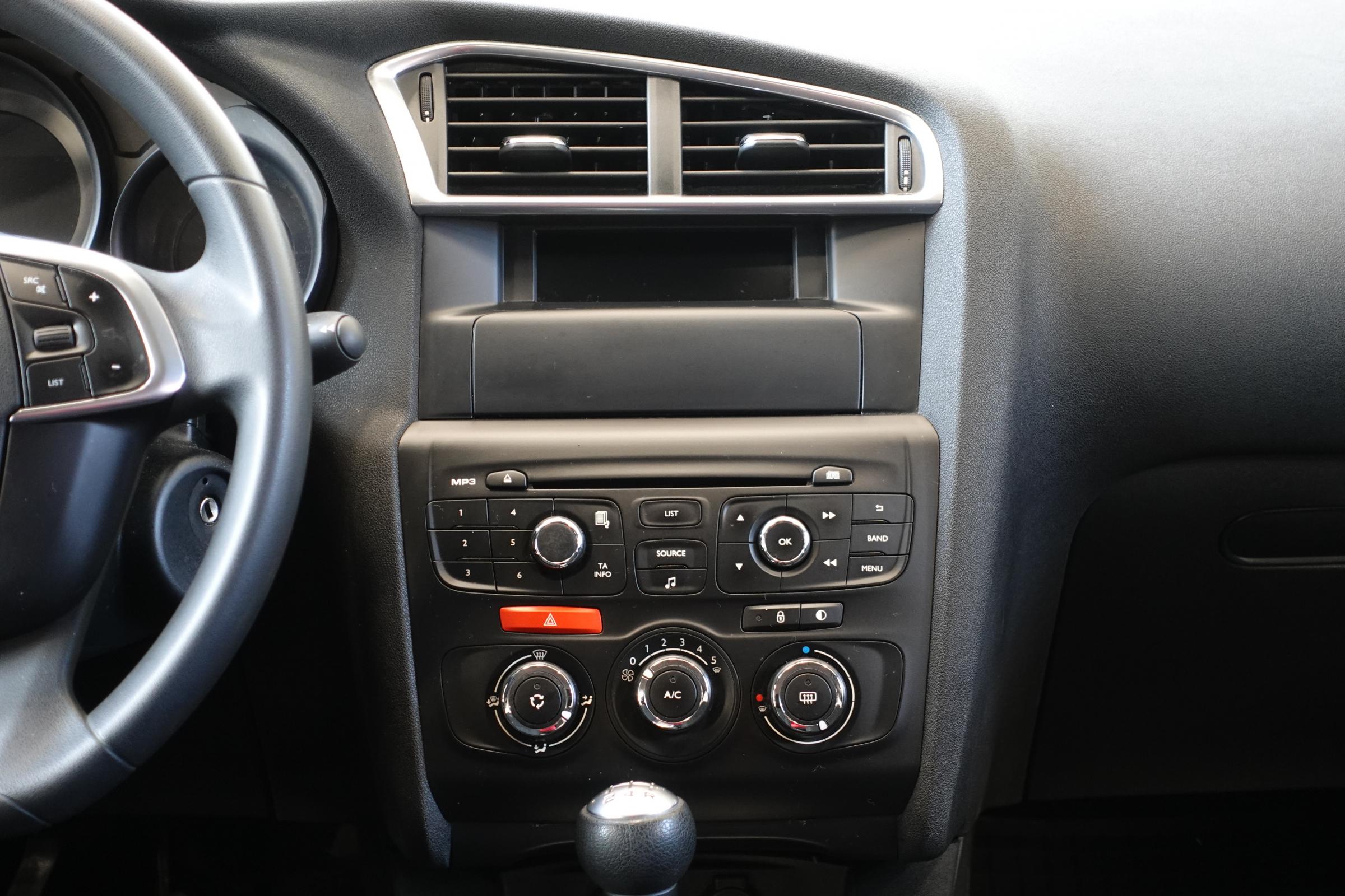 Citroën C4, 2016 - pohled č. 10