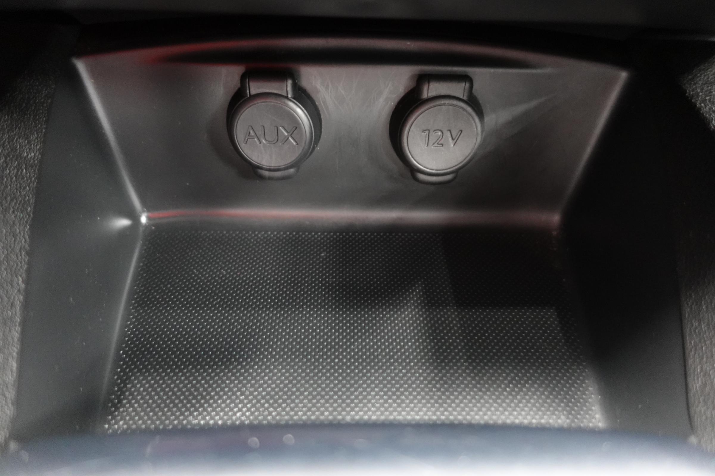 Citroën C4, 2016 - pohled č. 22