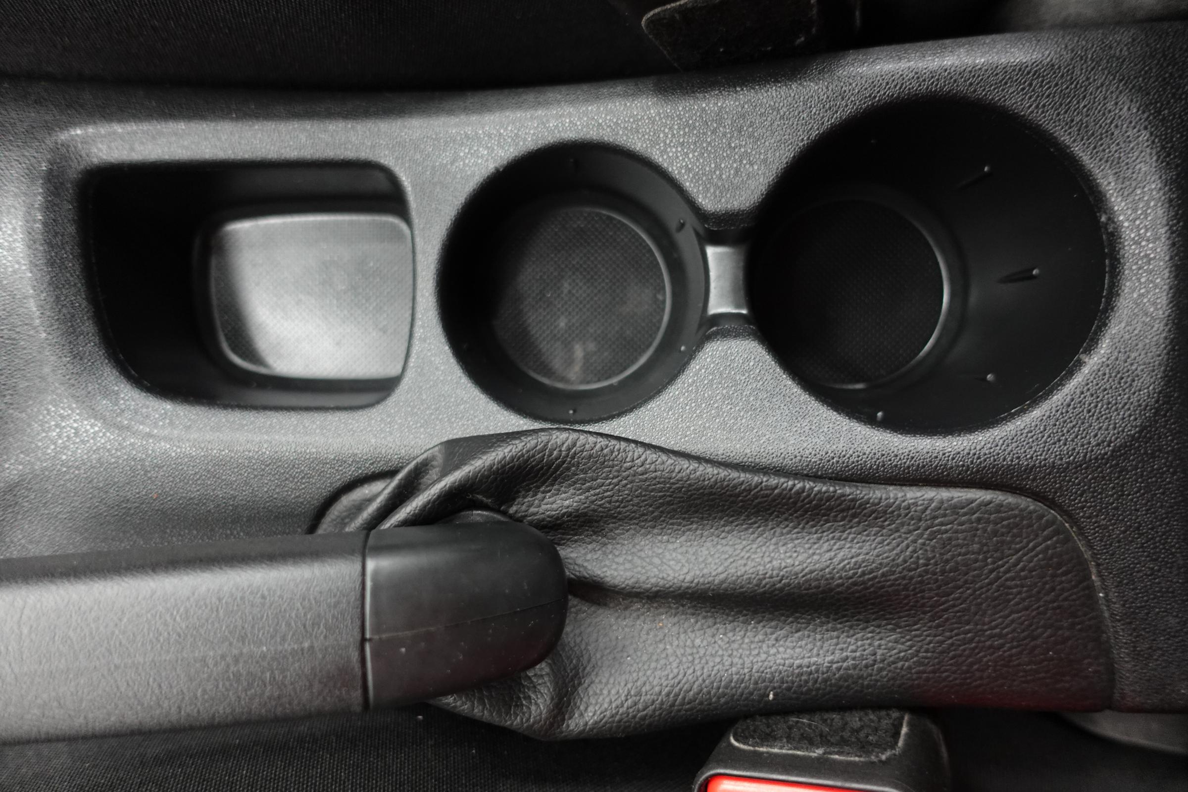 Citroën C4, 2016 - pohled č. 23