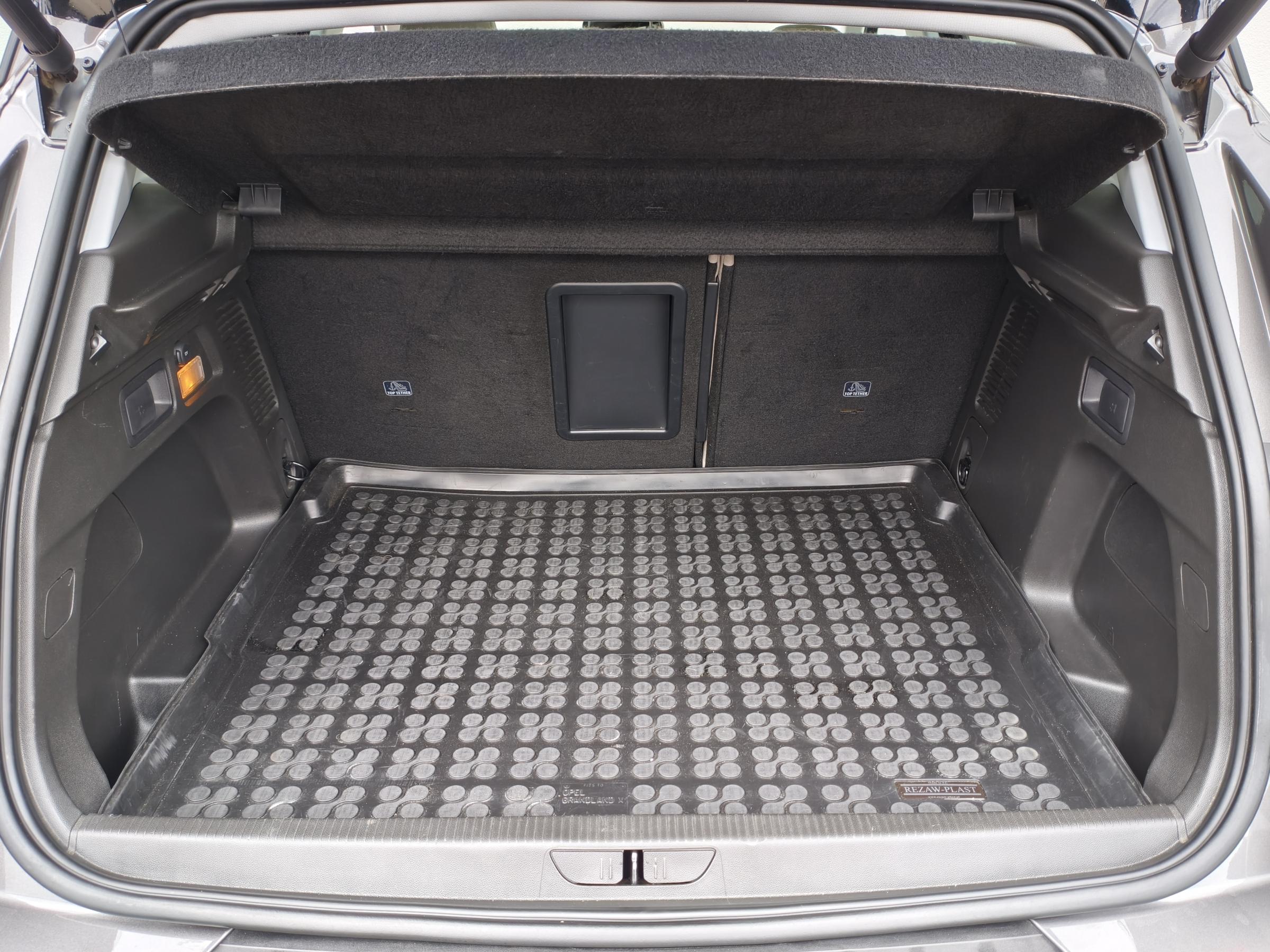 Vauxhall Grandland X, 2018 - pohled č. 8