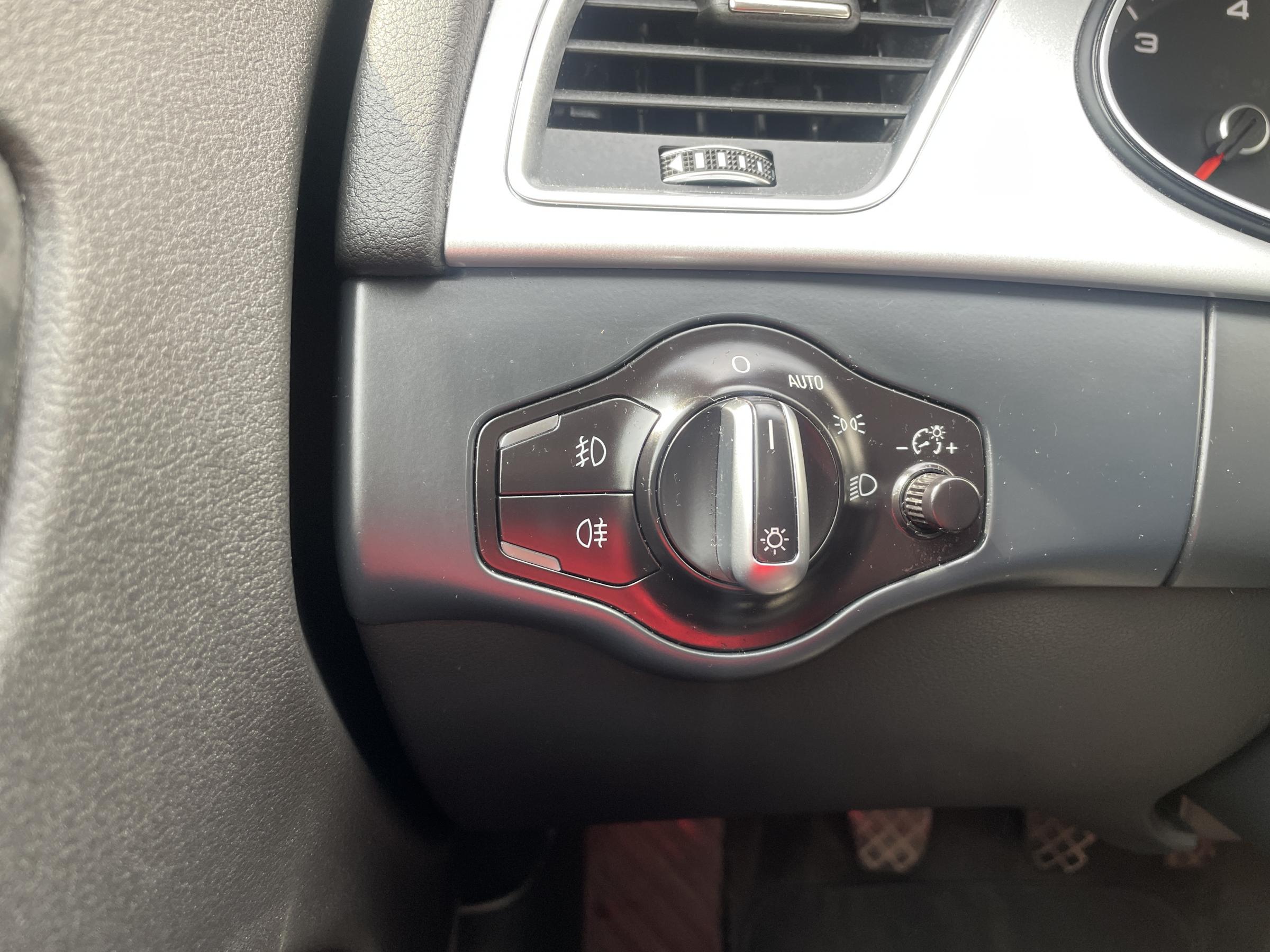 Audi A4, 2016 - pohled č. 14