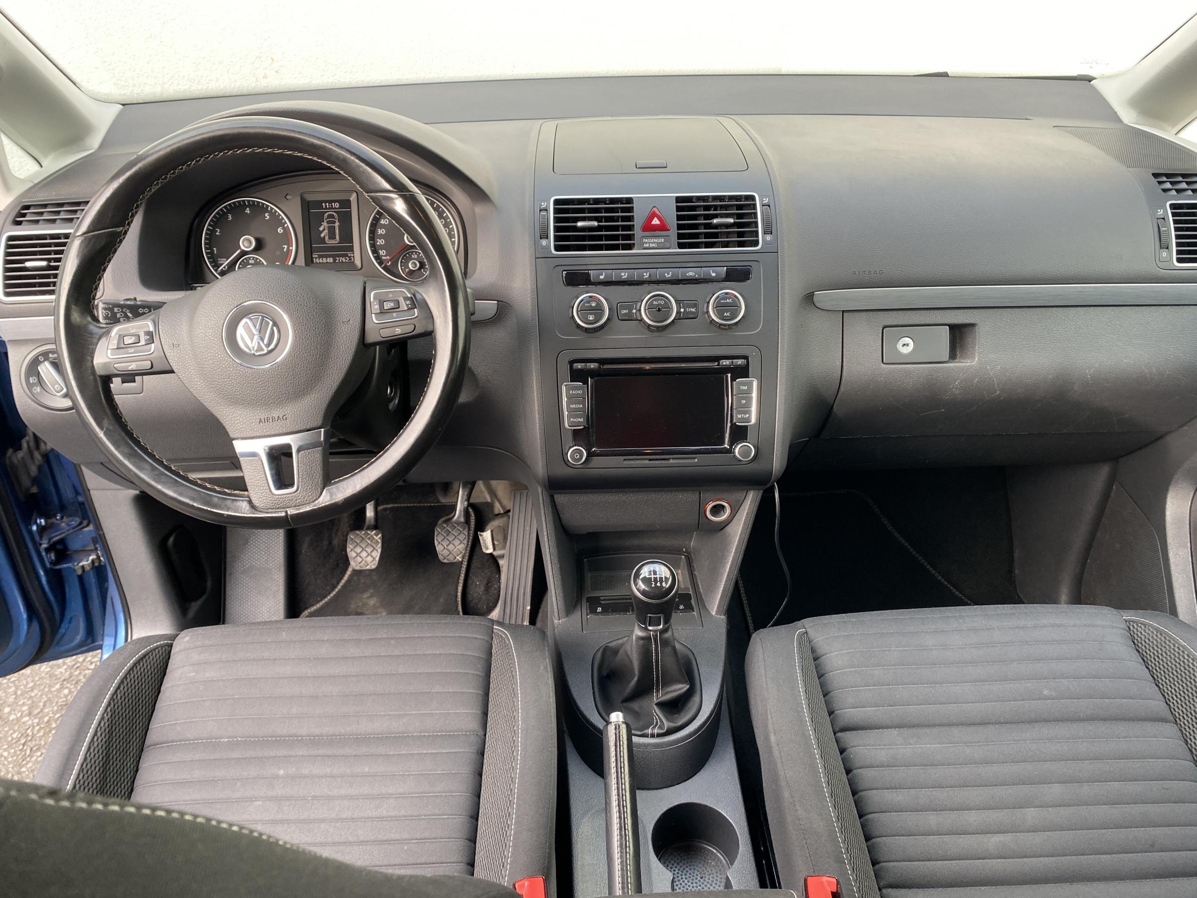 Volkswagen Touran, 2014 - pohled č. 8