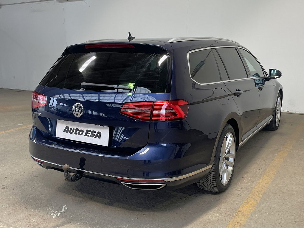 Volkswagen Passat 2.0 Bi-TDi Highline 4x4