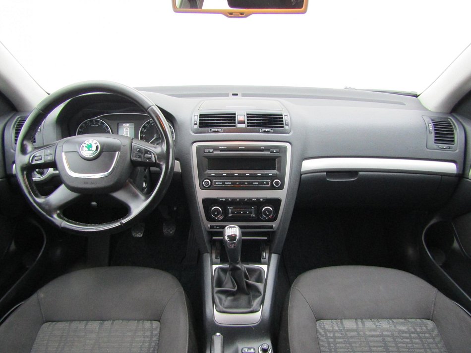 Škoda Octavia II 1.6 TDi Elegance