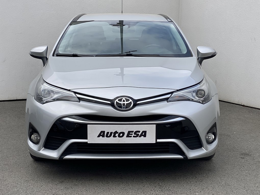 Toyota Avensis 2.0 D-4D Sport