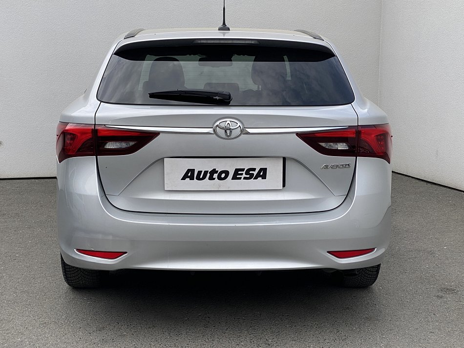 Toyota Avensis 2.0 D-4D Sport