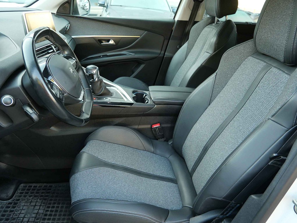 Peugeot 5008 1.5 HDi Allure
