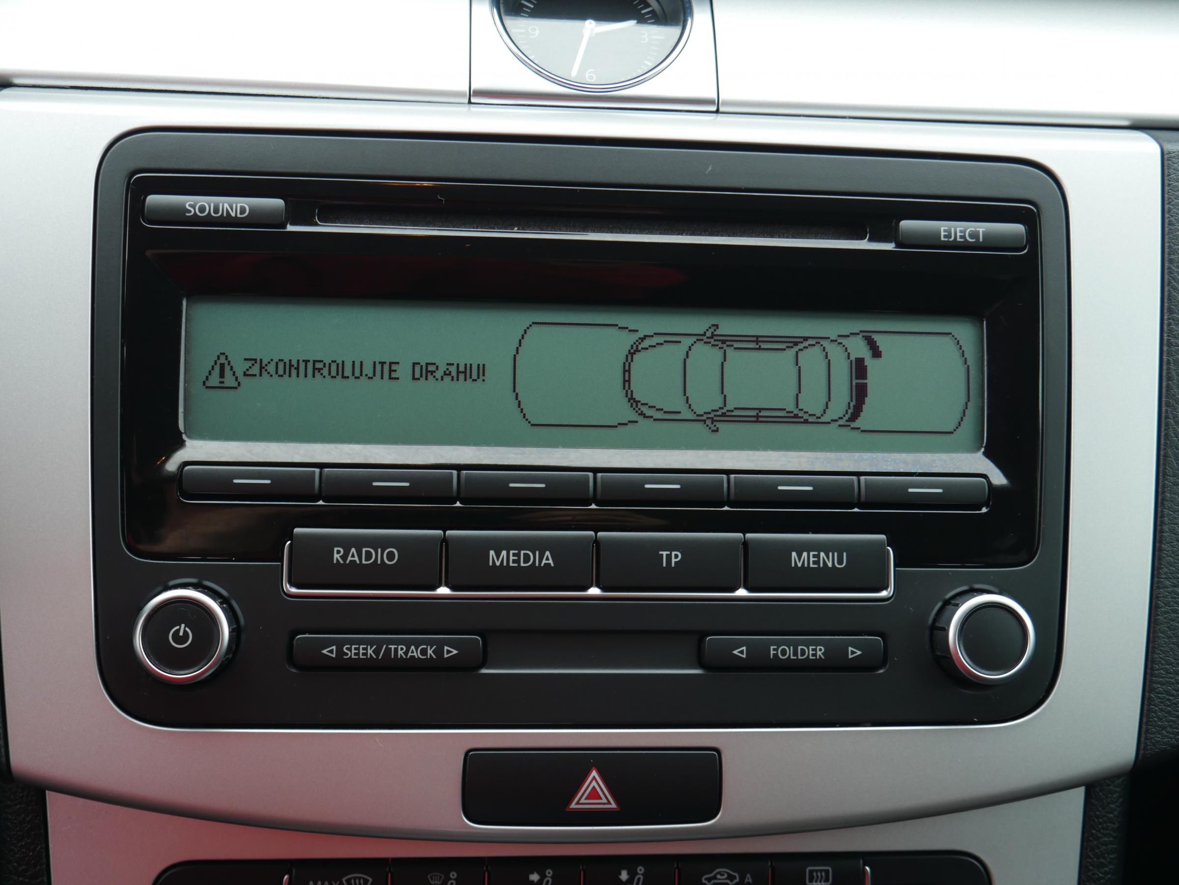 Volkswagen Passat, 2011 - pohled č. 12