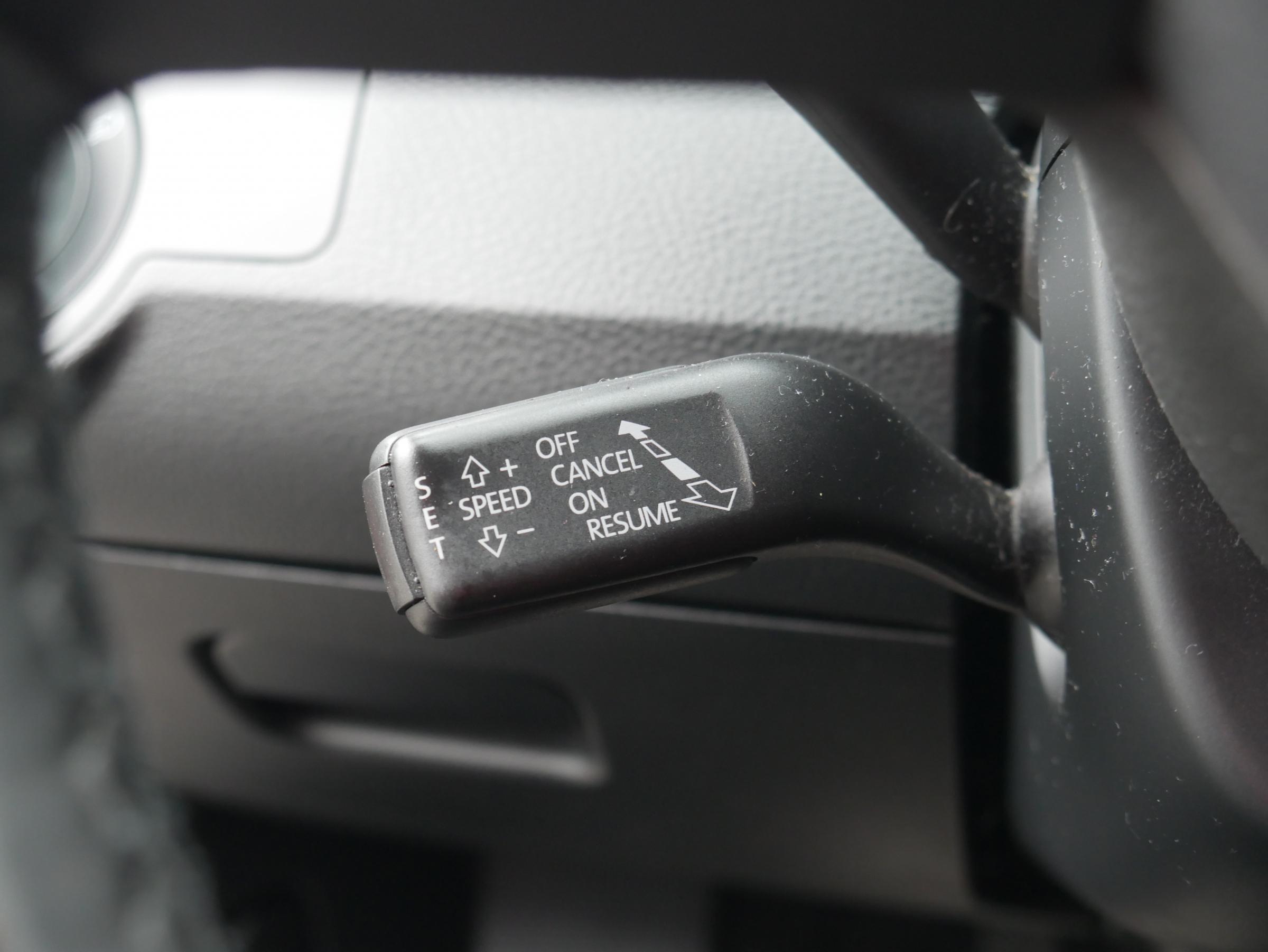 Volkswagen Passat, 2011 - pohled č. 16