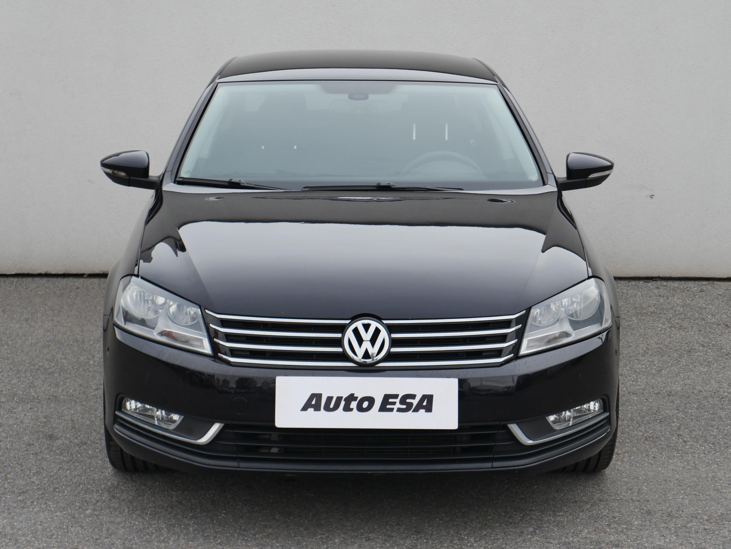 Volkswagen Passat, 2011 - pohled č. 2