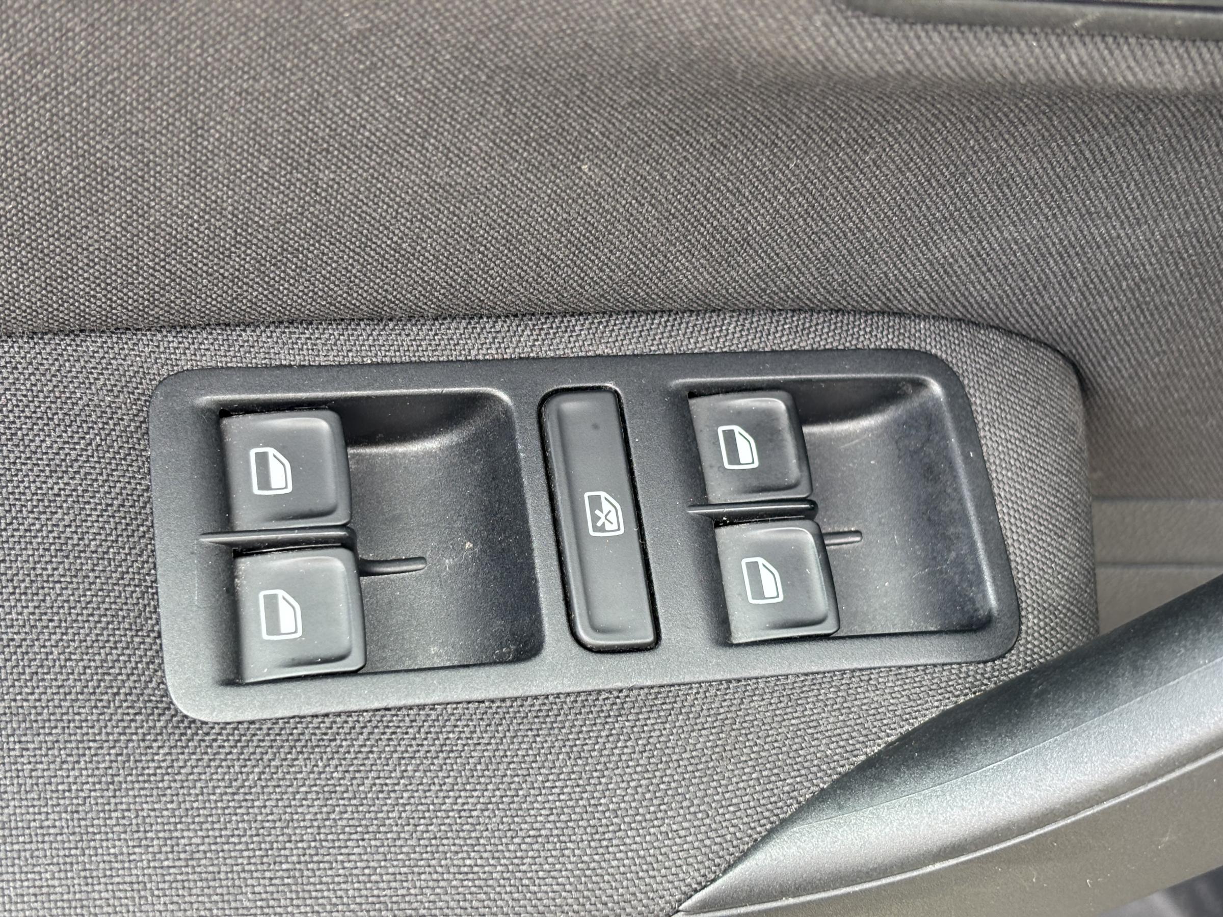 Volkswagen Polo, 2014 - pohled č. 13