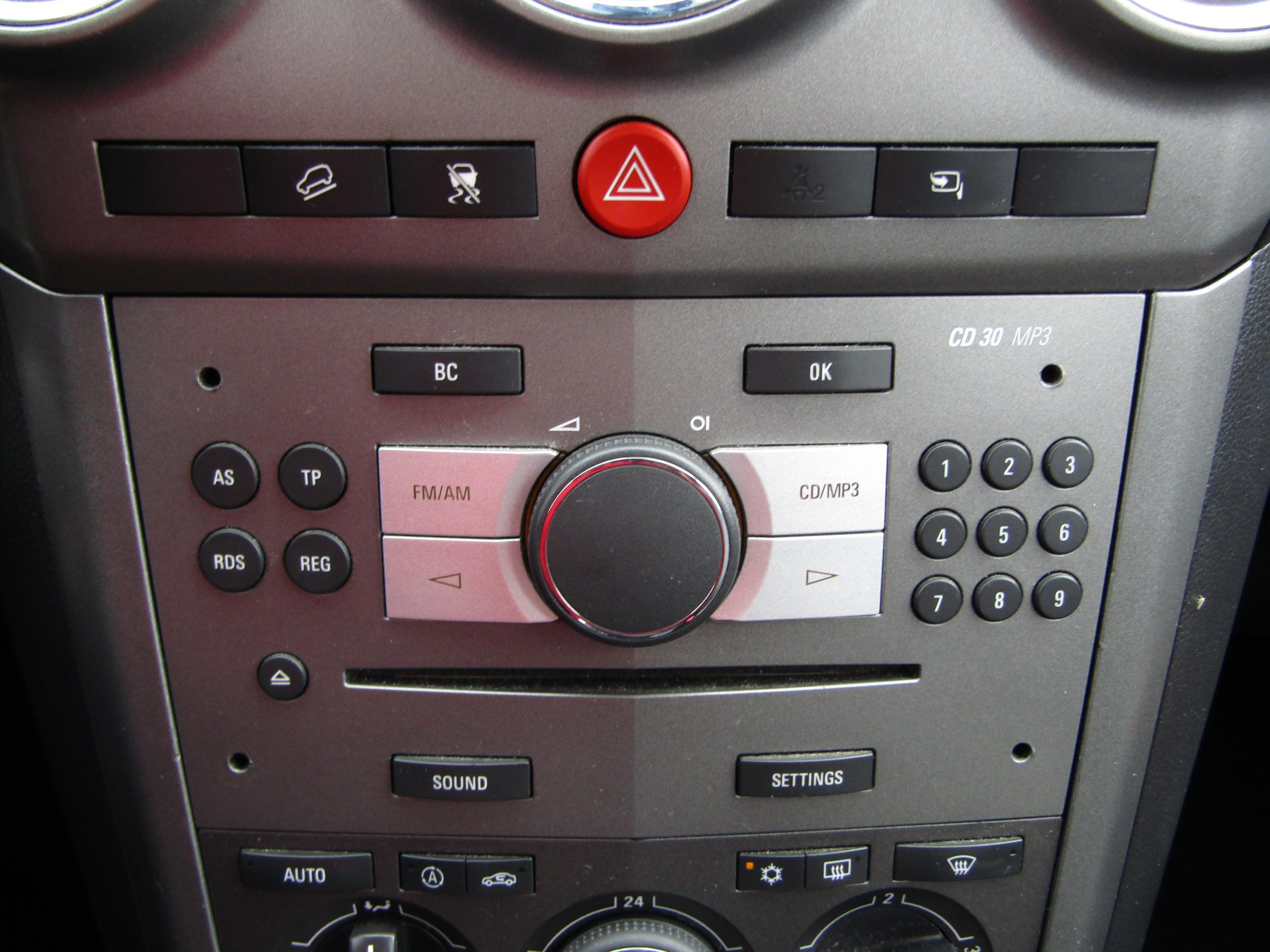 Opel Antara, 2007 - pohled č. 15