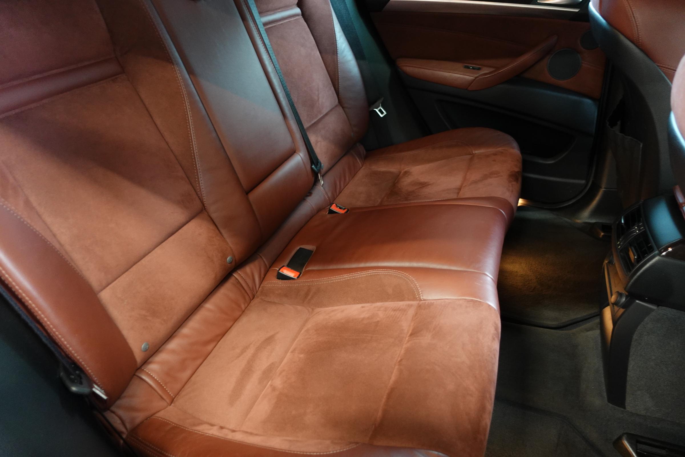 BMW X6, 2011 - pohled č. 14