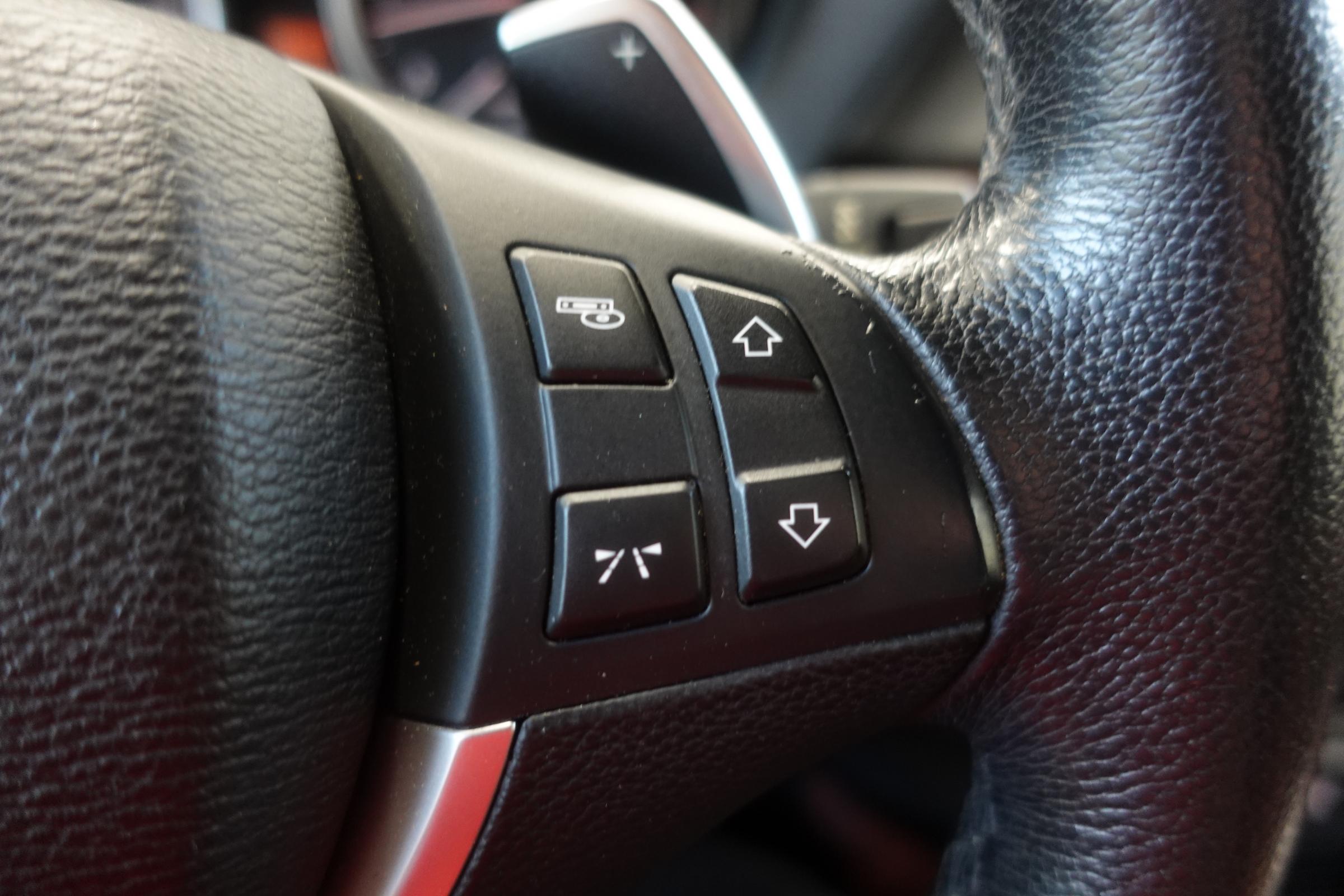 BMW X6, 2011 - pohled č. 17