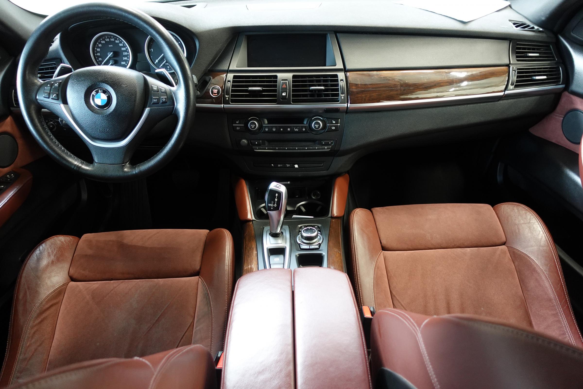 BMW X6, 2011 - pohled č. 8