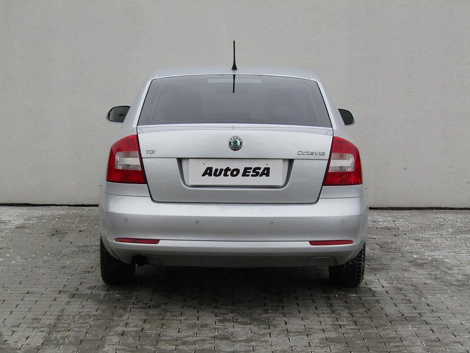Škoda Octavia II 1.6 TDi Elegance