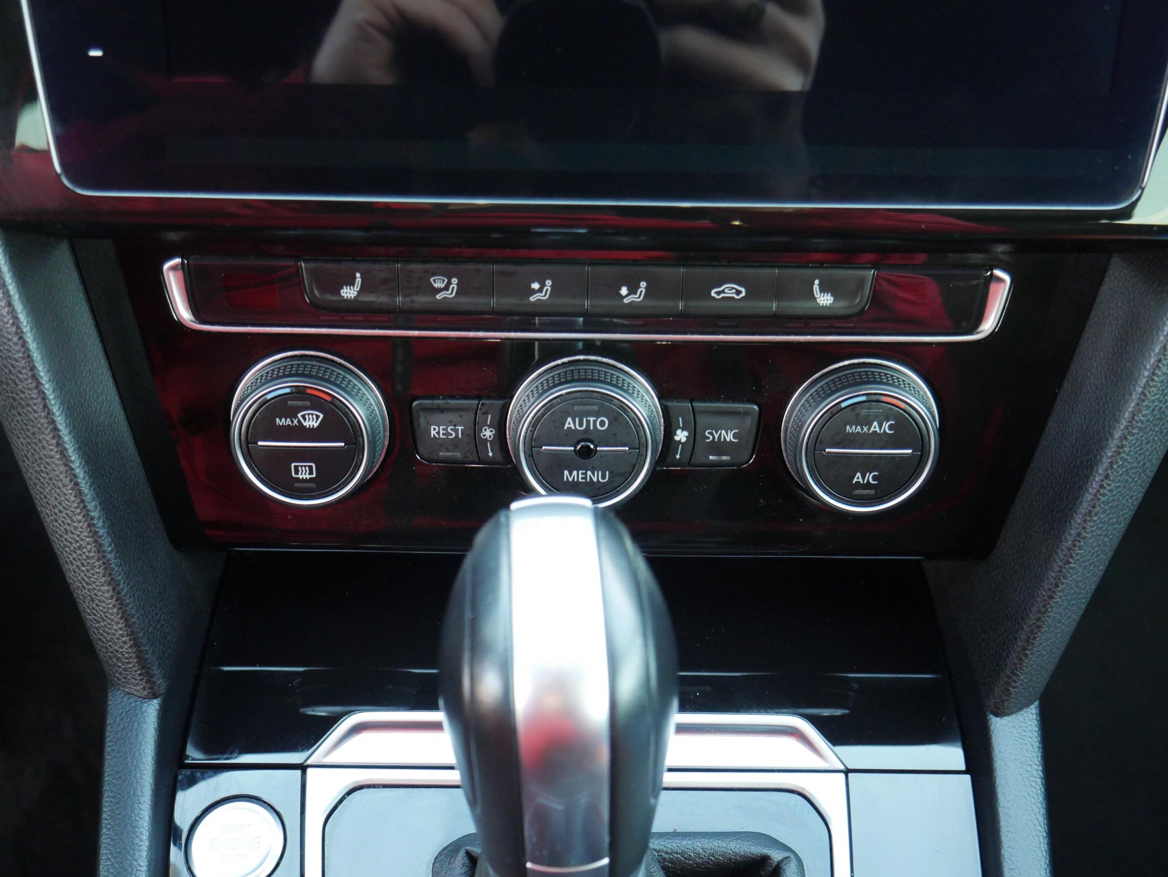 Volkswagen Arteon, 2018 - pohled č. 16