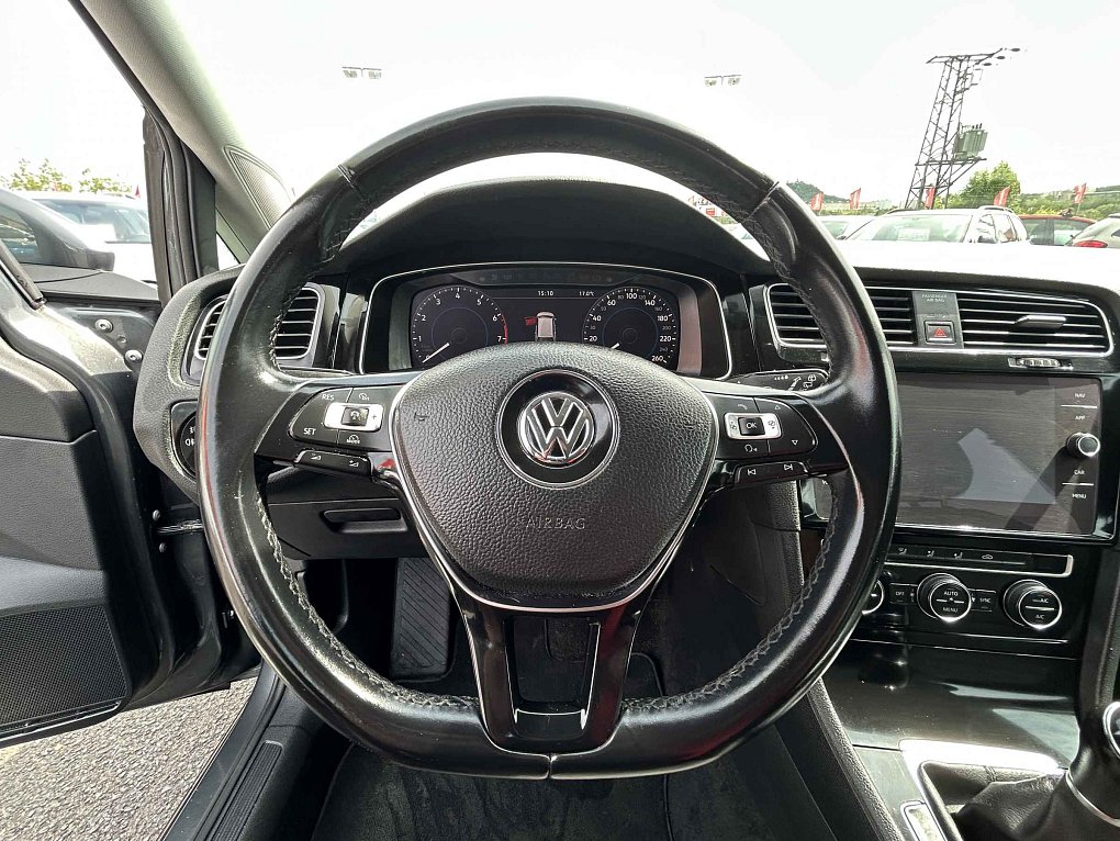 Volkswagen Golf 1.5 TSi Highline