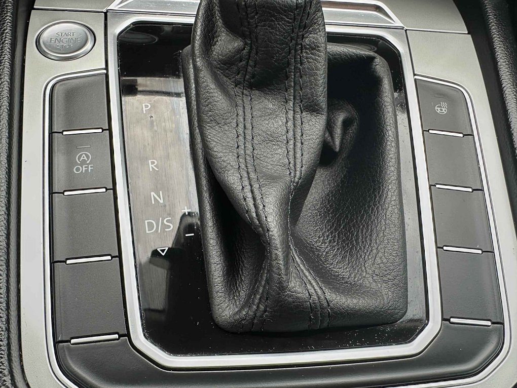 Volkswagen Passat 2.0 TDi 
