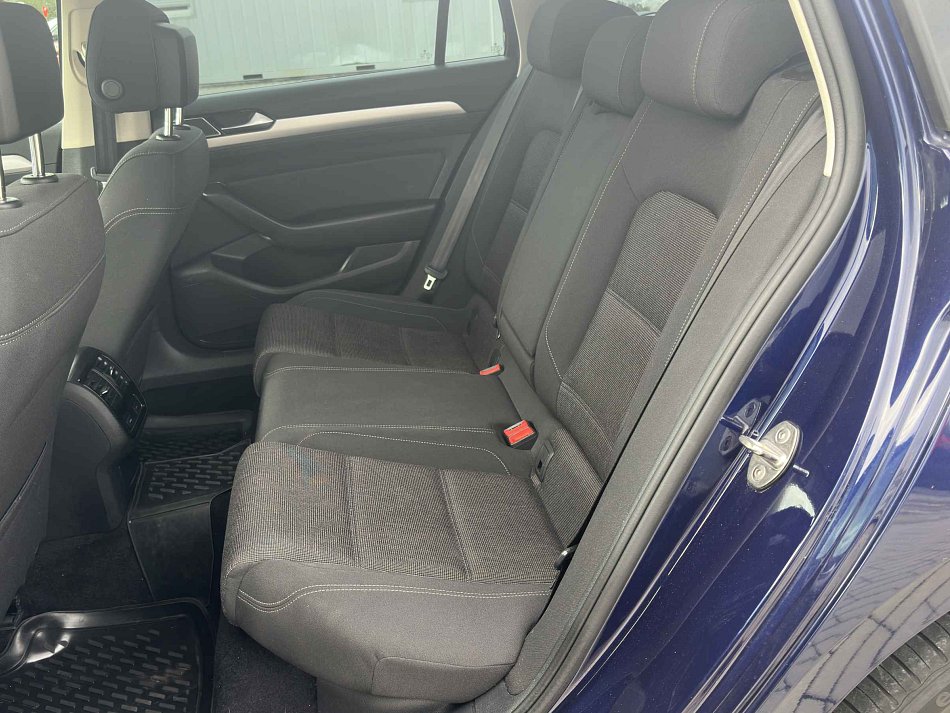 Volkswagen Passat 2.0 TDi 