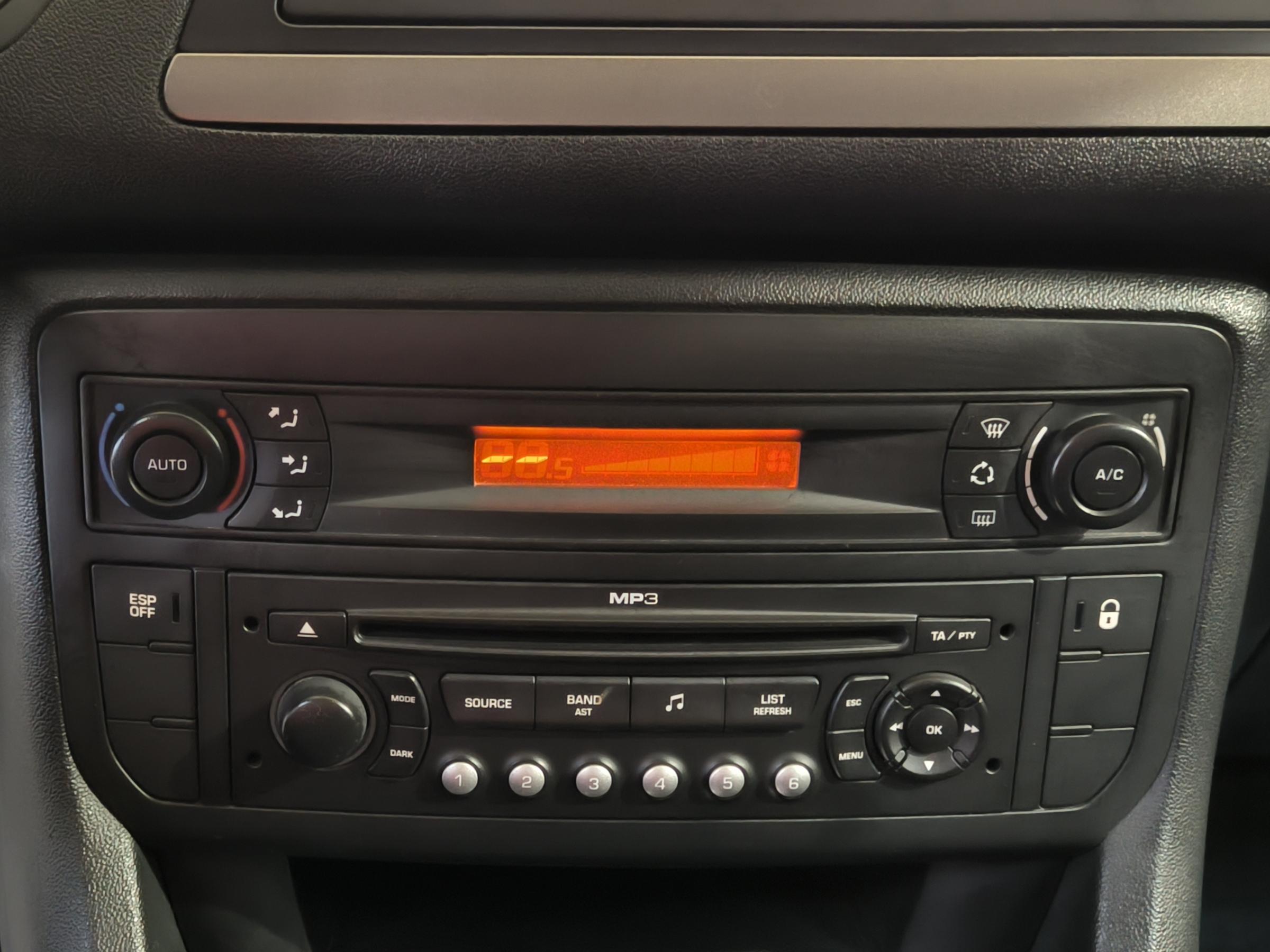 Citroën C5, 2009 - pohled č. 15