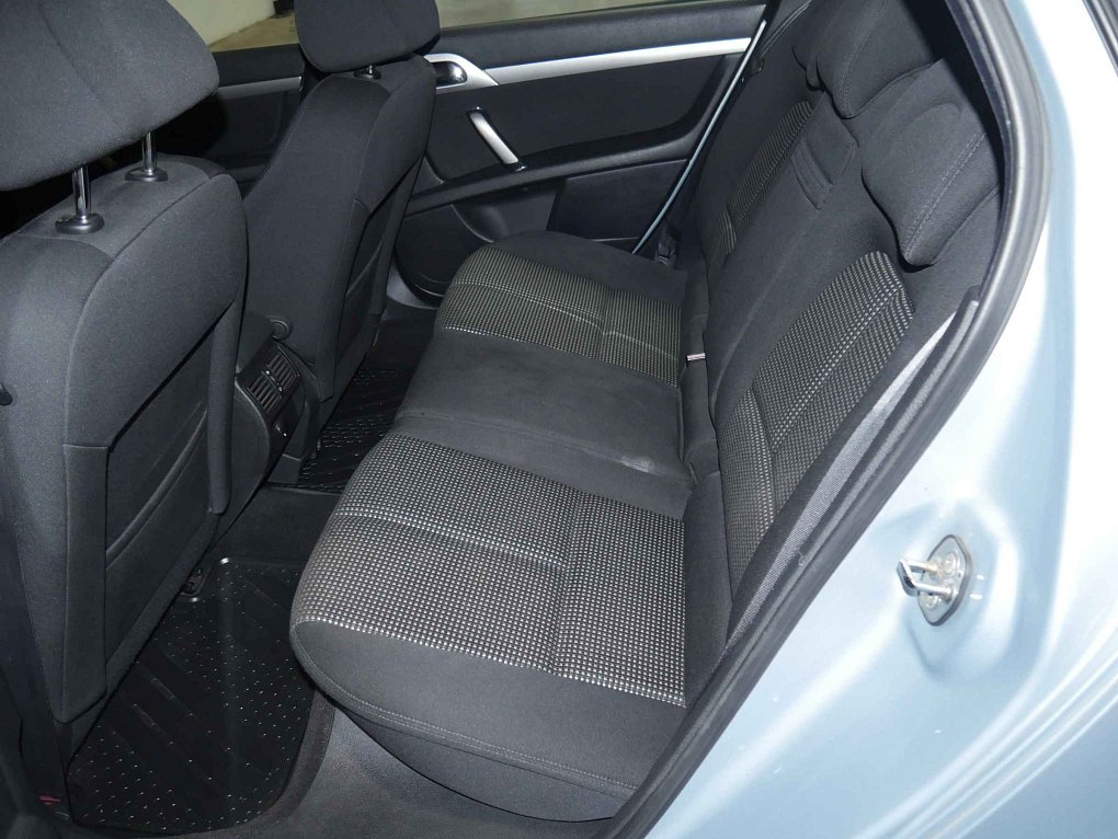 Peugeot 407 2.0 HDI 