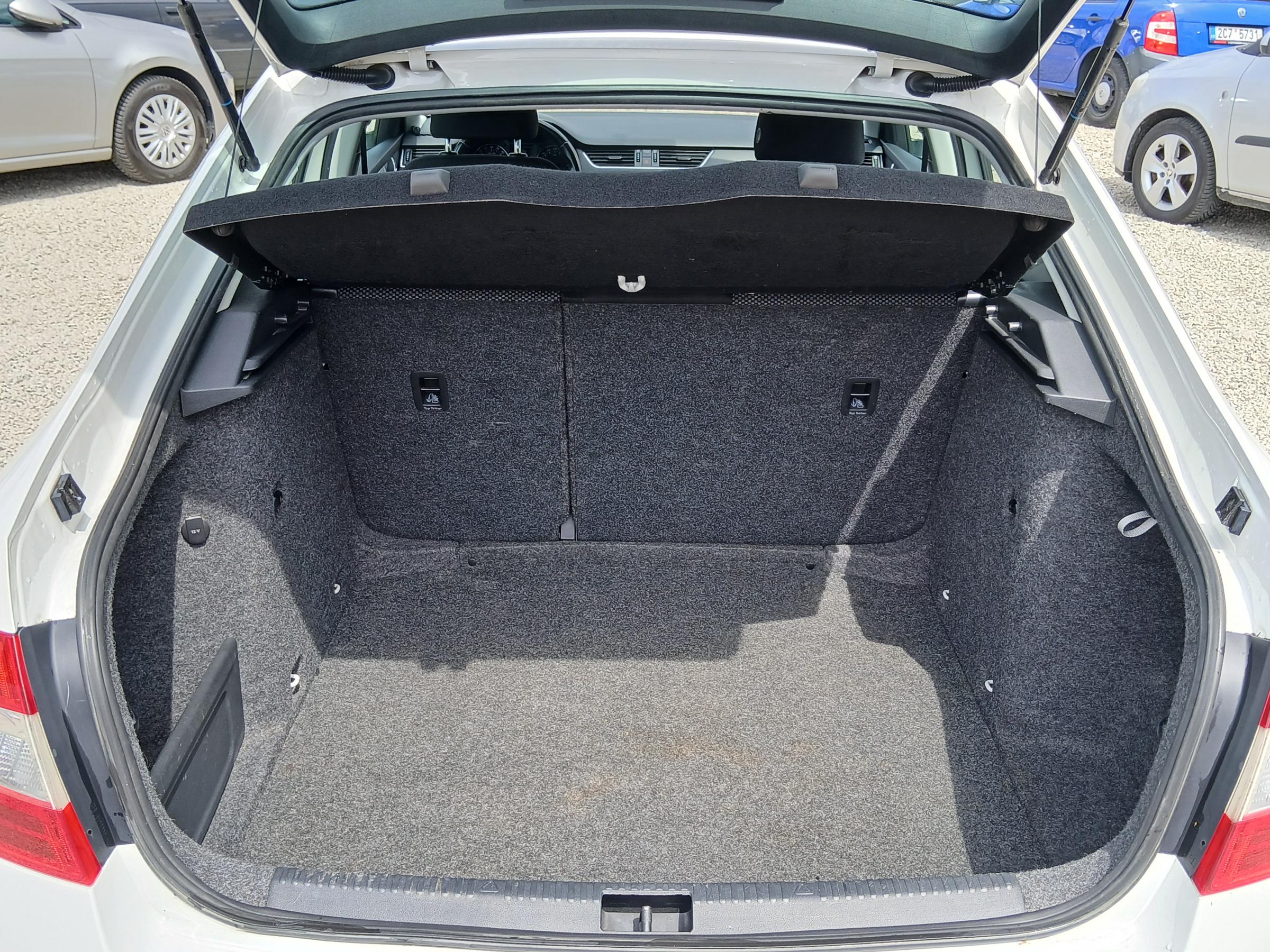 Škoda Octavia III, 2014 - pohled č. 8