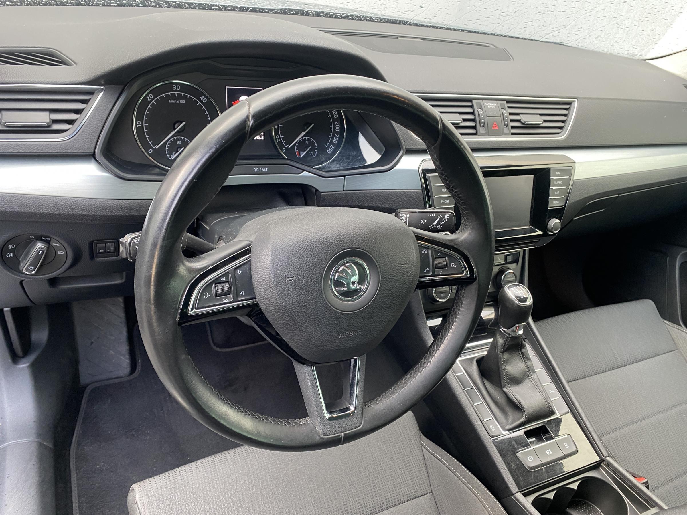 Škoda Superb III, 2016 - pohled č. 14