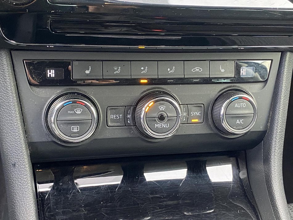 Škoda Superb III 1.6 TDi 