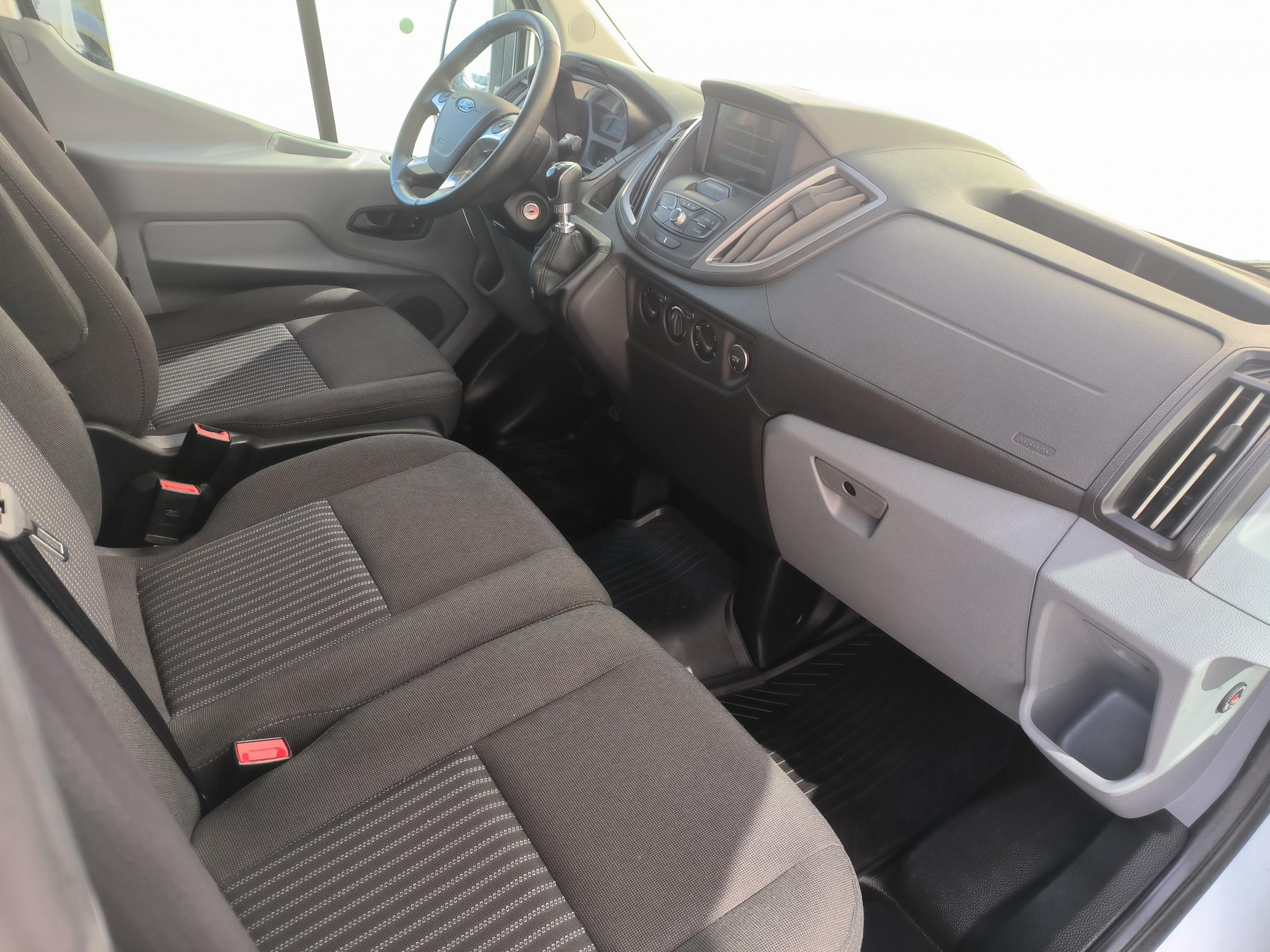 Ford Transit, 2019 - pohled č. 10