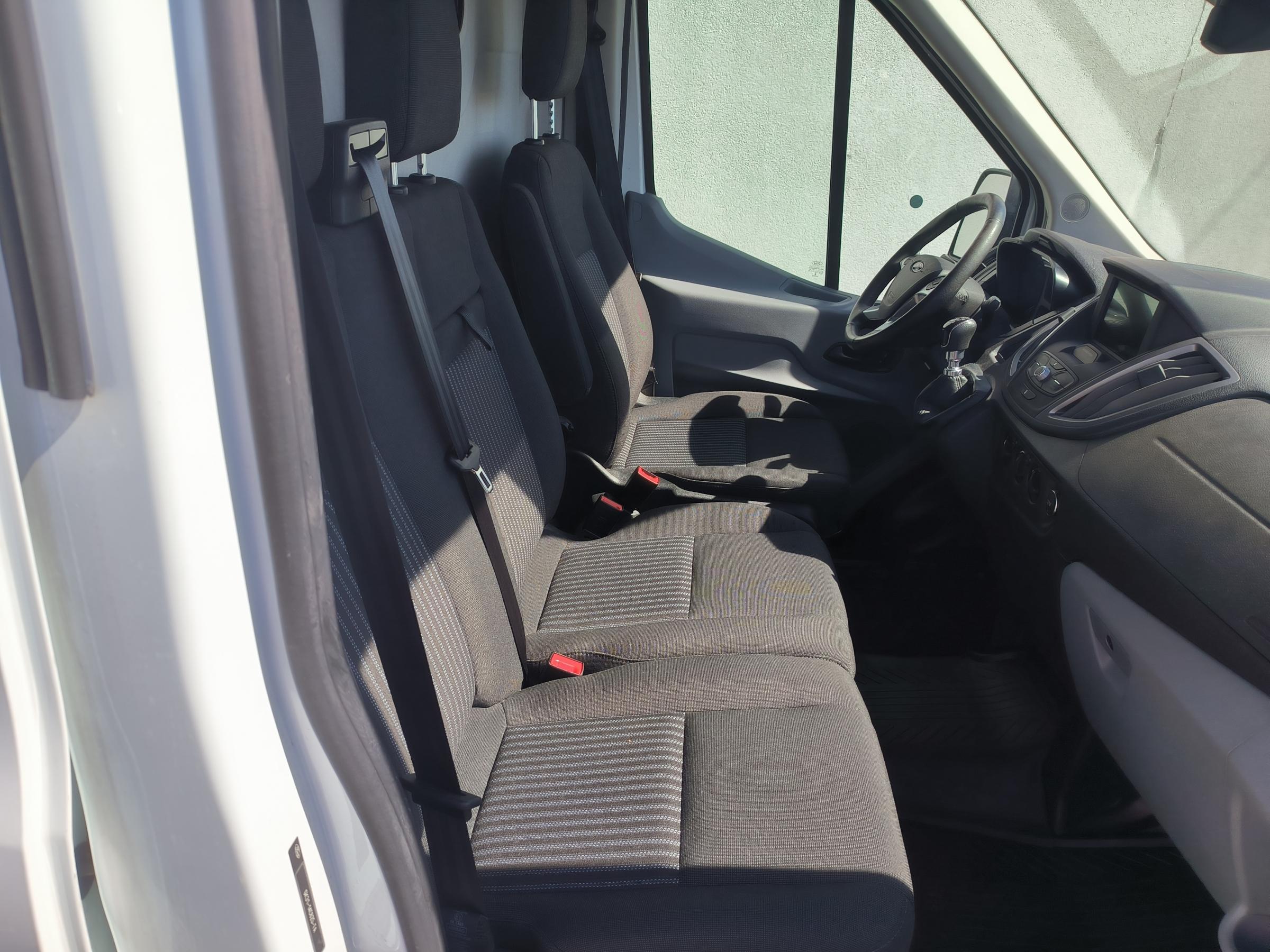 Ford Transit, 2019 - pohled č. 24