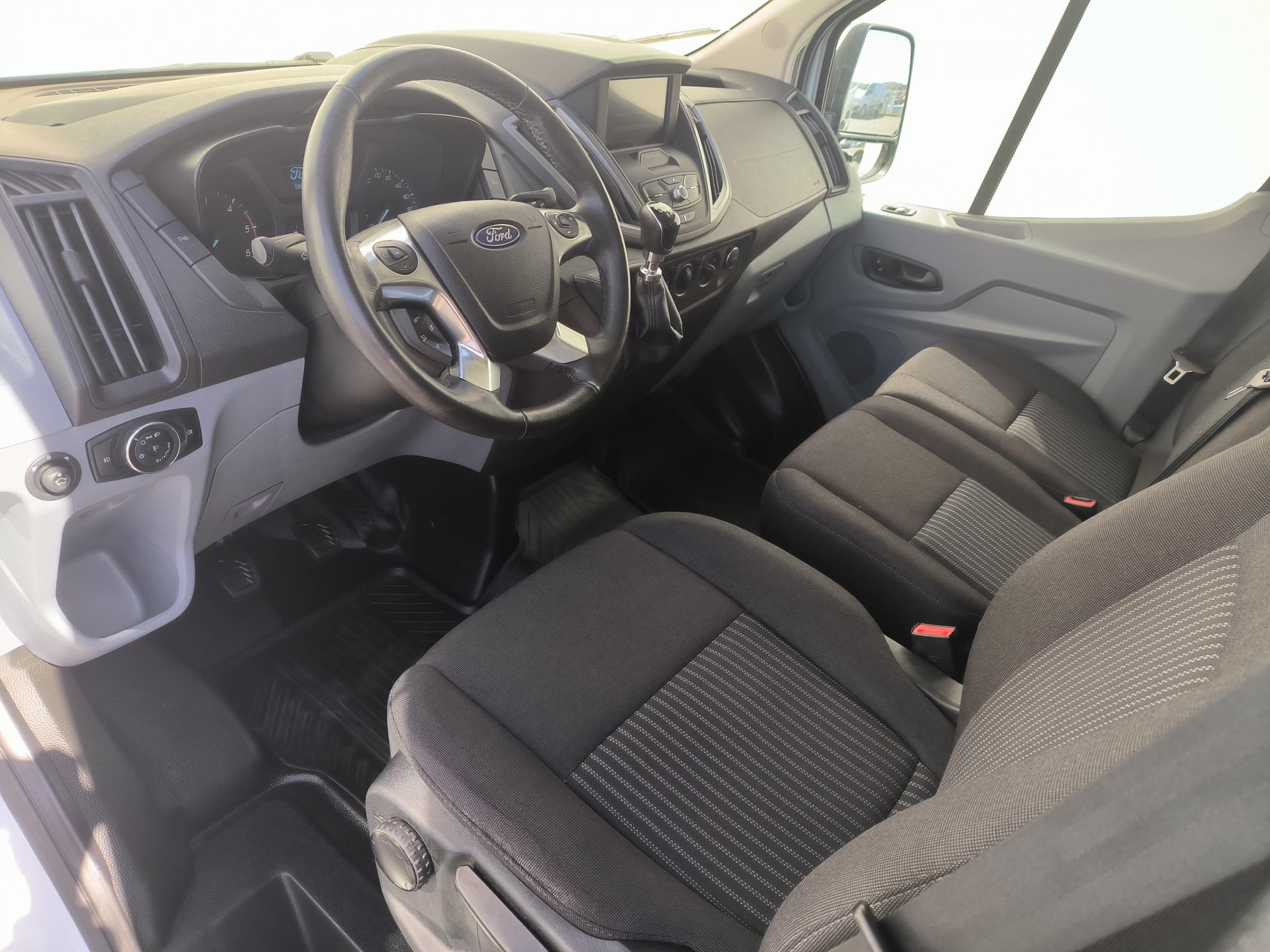 Ford Transit, 2019 - pohled č. 9