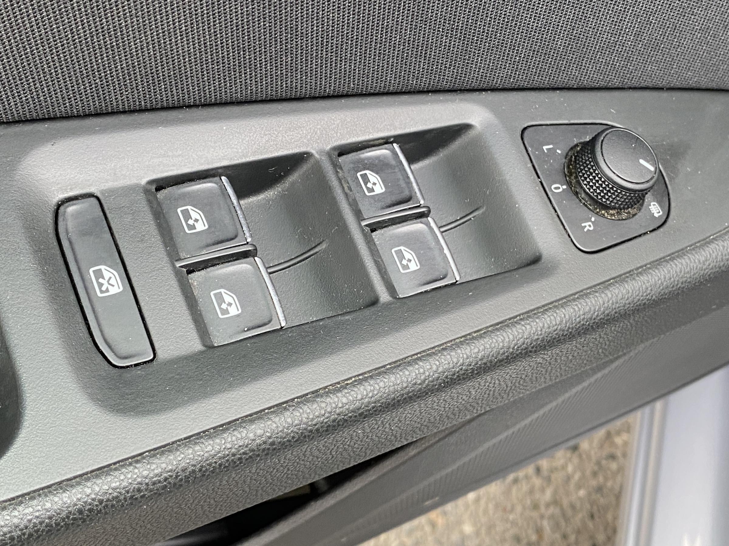 Seat Leon, 2018 - pohled č. 11