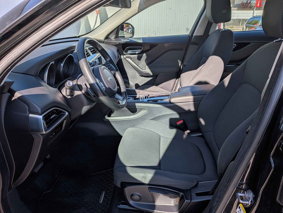 Jaguar F-Pace 2.0D  4x4