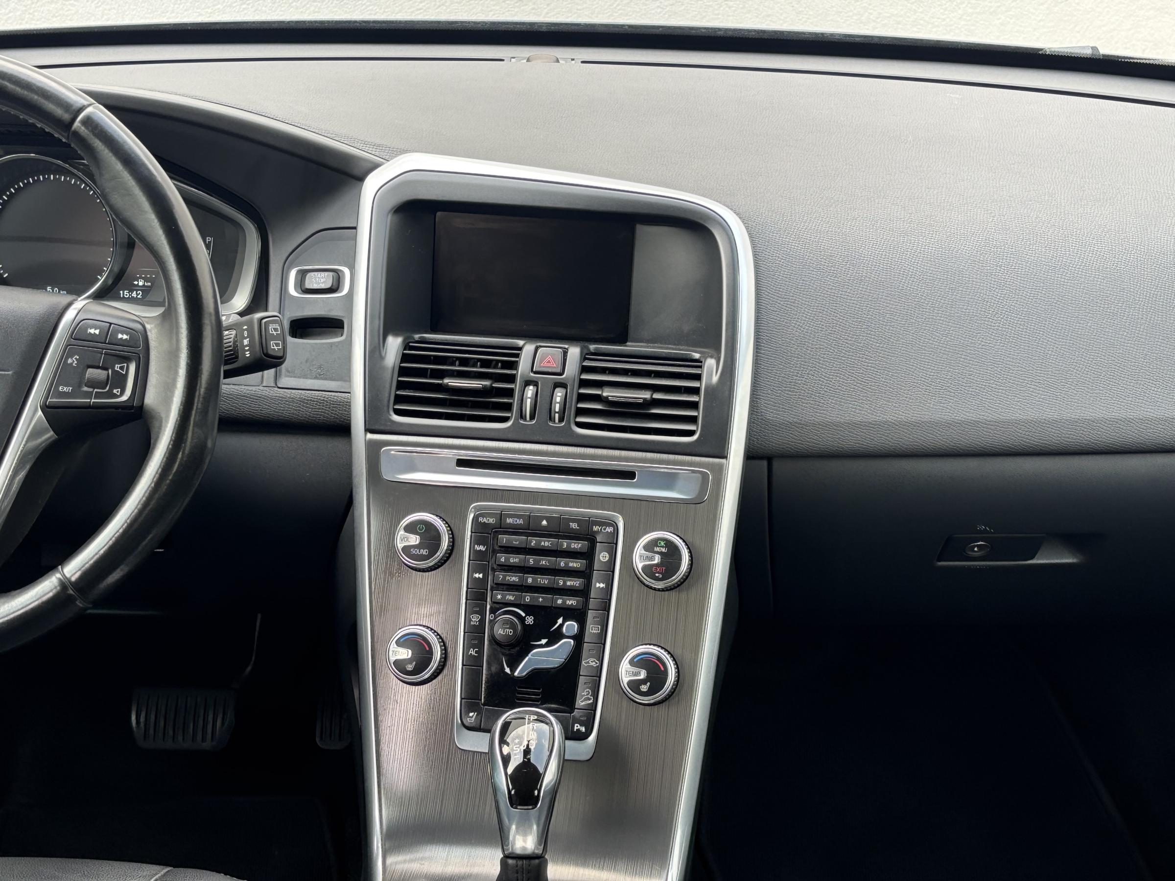 Volvo XC60, 2015 - pohled č. 10