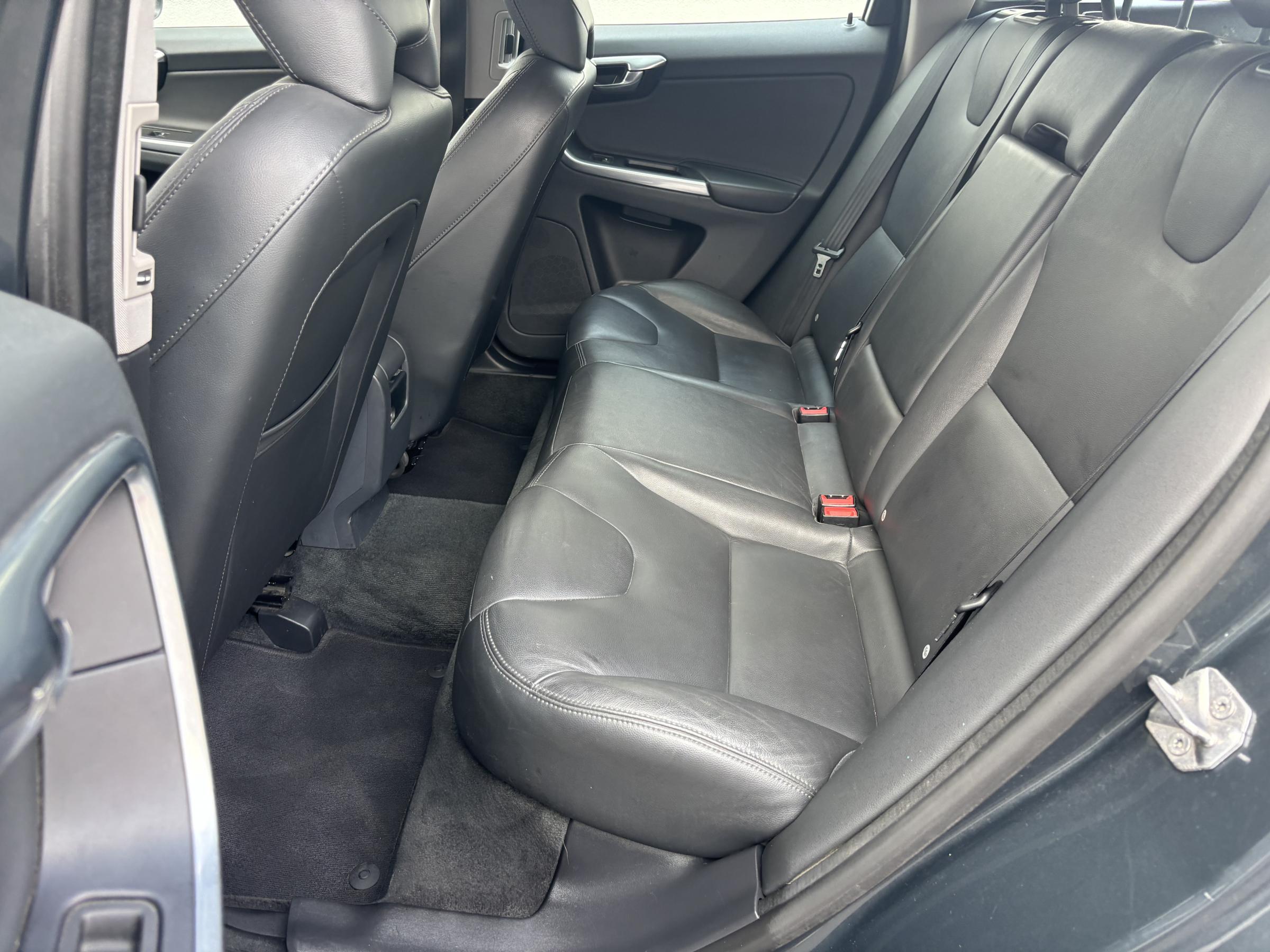 Volvo XC60, 2015 - pohled č. 12