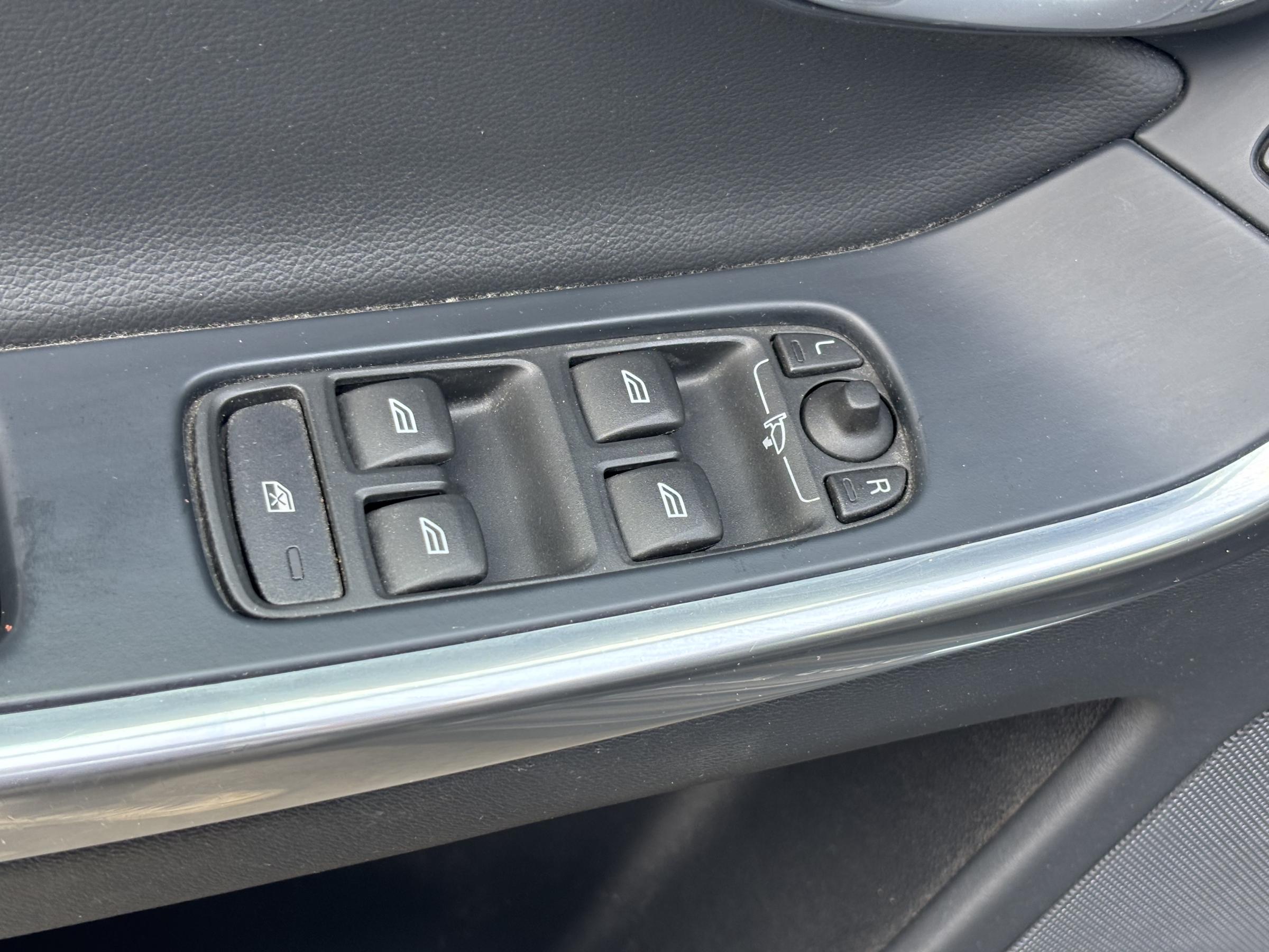 Volvo XC60, 2015 - pohled č. 13