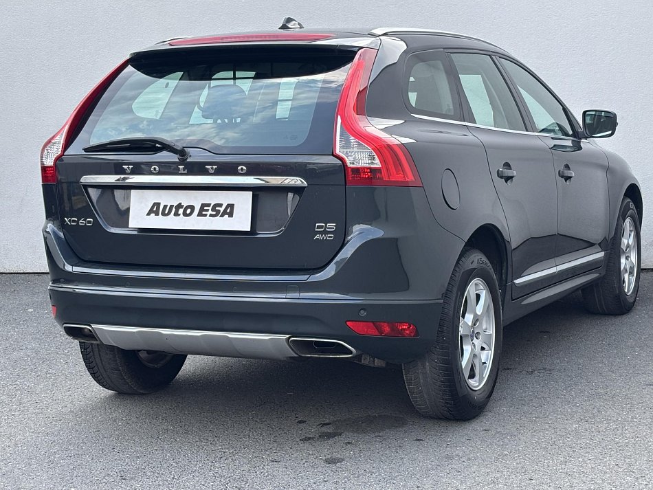 Volvo XC60 2.4 D Summum AWD